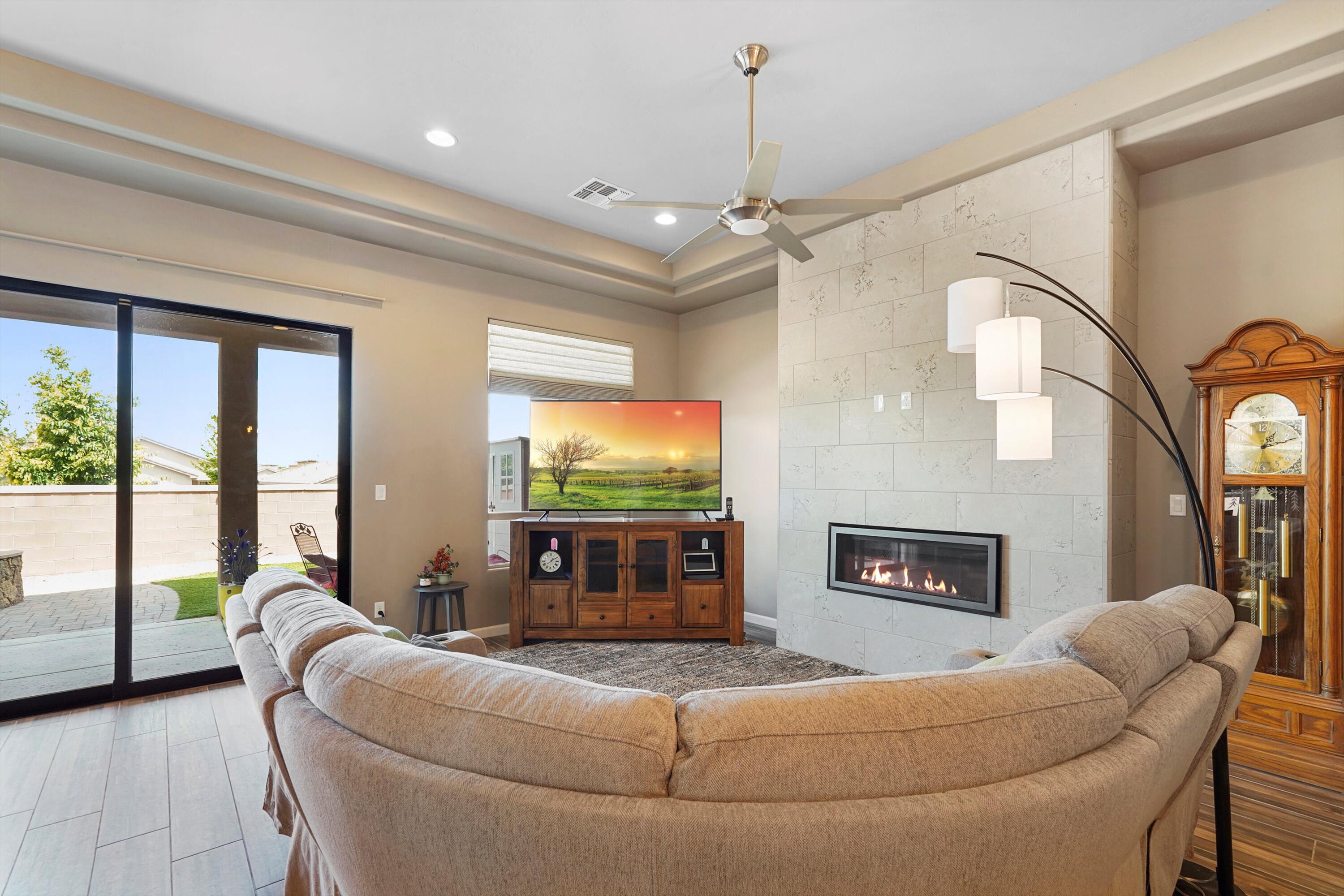 7439 WINDOW PEAK Road NW