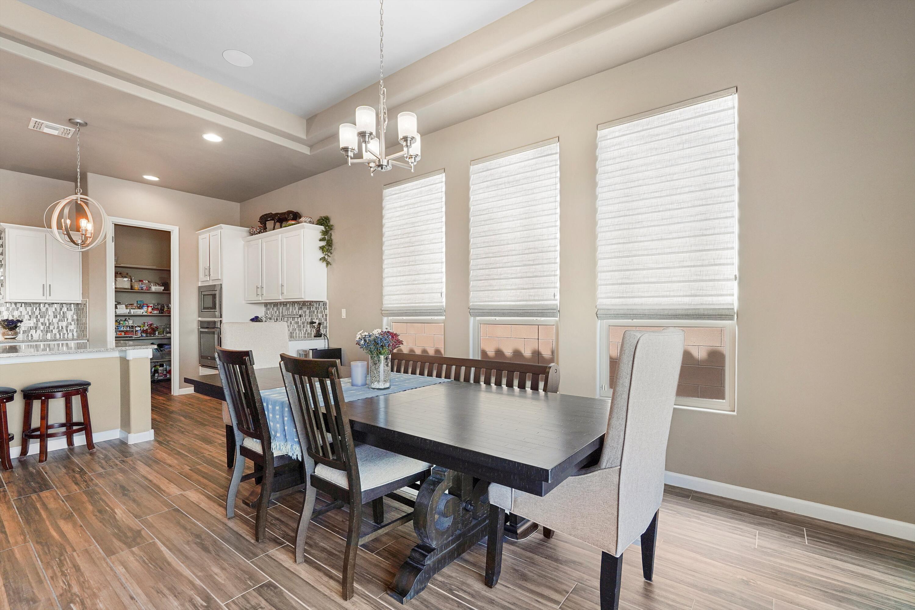 7439 WINDOW PEAK Road NW