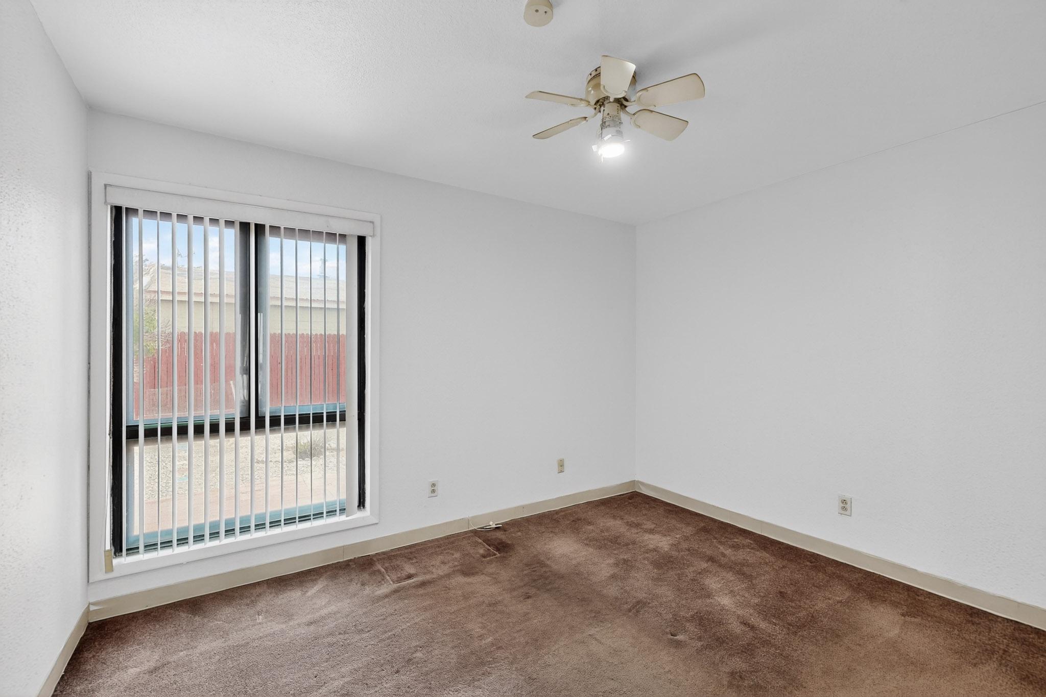 440 SALAZAR Court SE