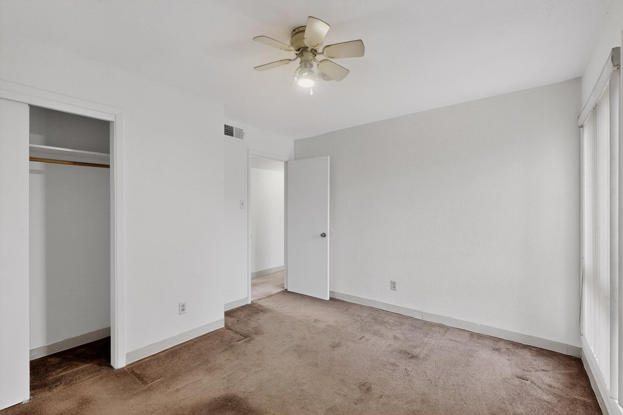 440 SALAZAR Court SE