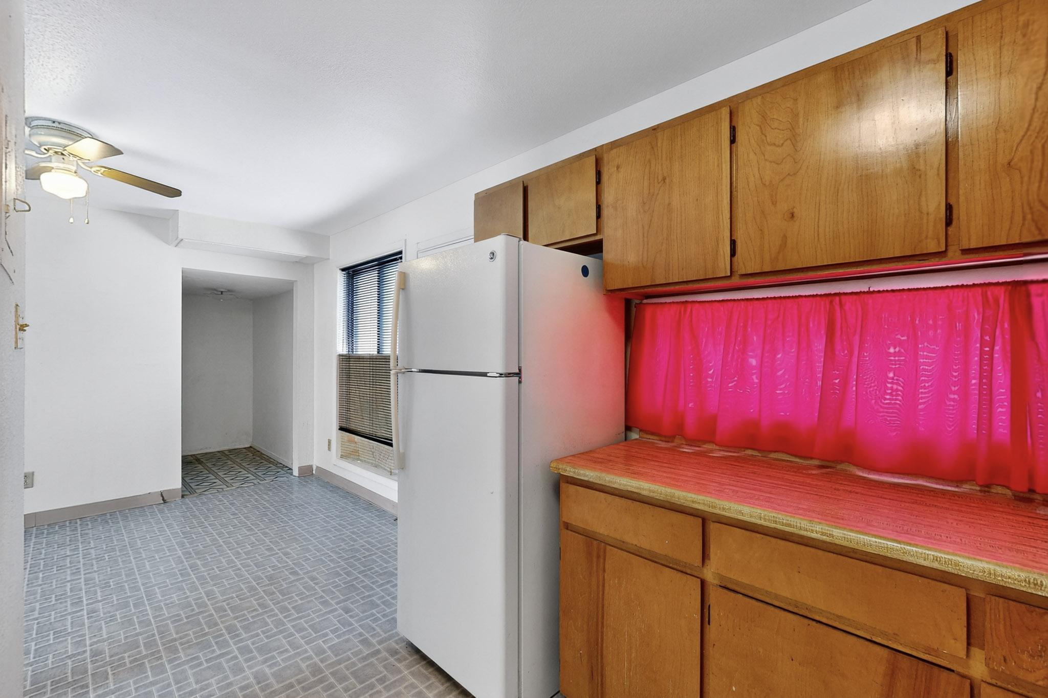 440 SALAZAR Court SE