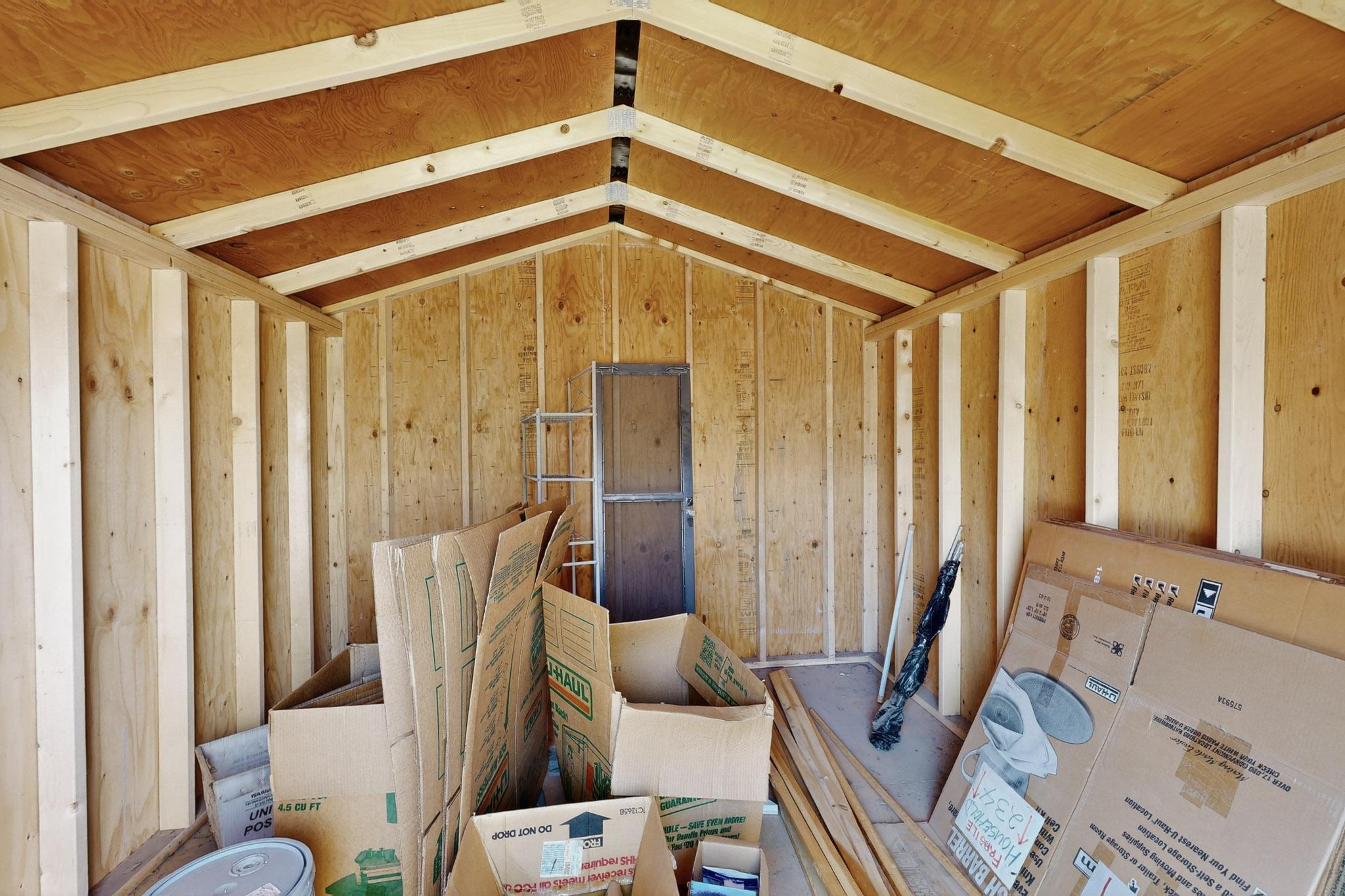 440 SALAZAR Court SE