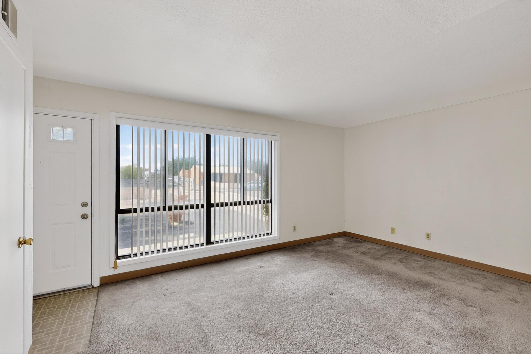 440 SALAZAR Court SE