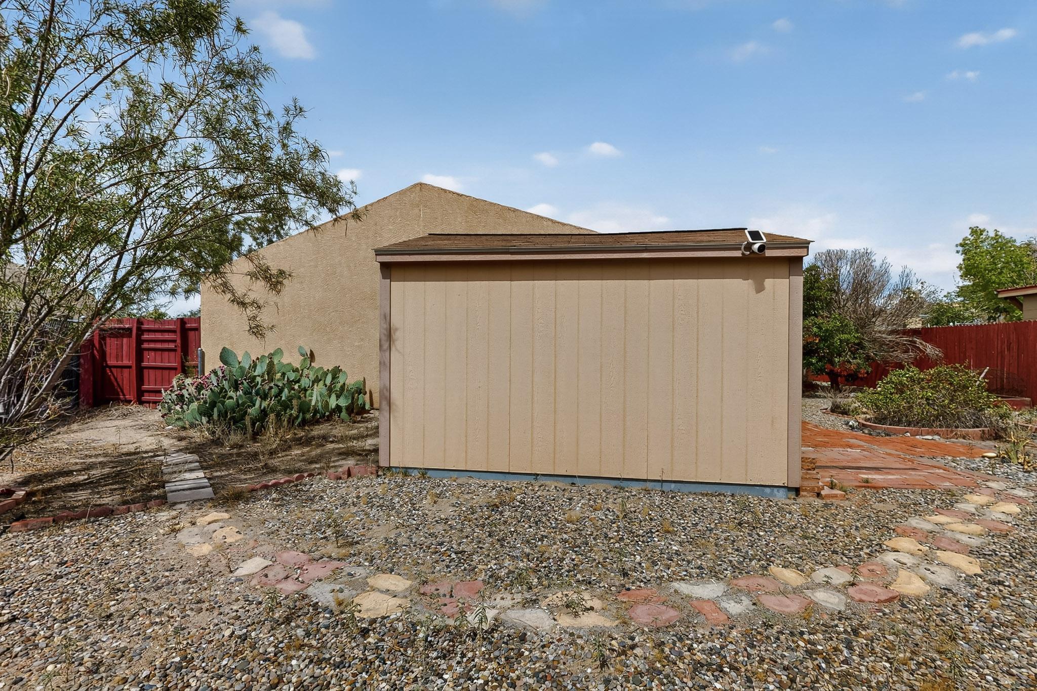 440 SALAZAR Court SE