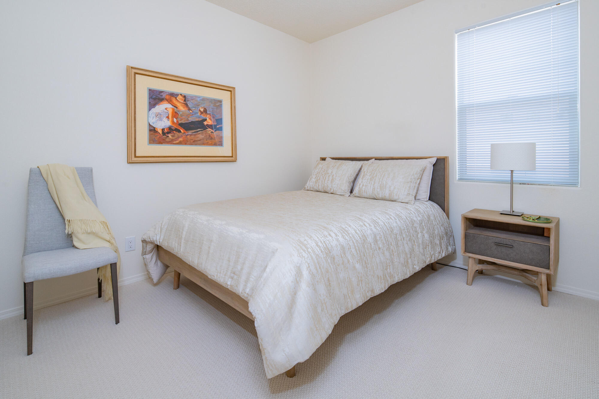 6124 SANTA FE TRAIL Drive NE