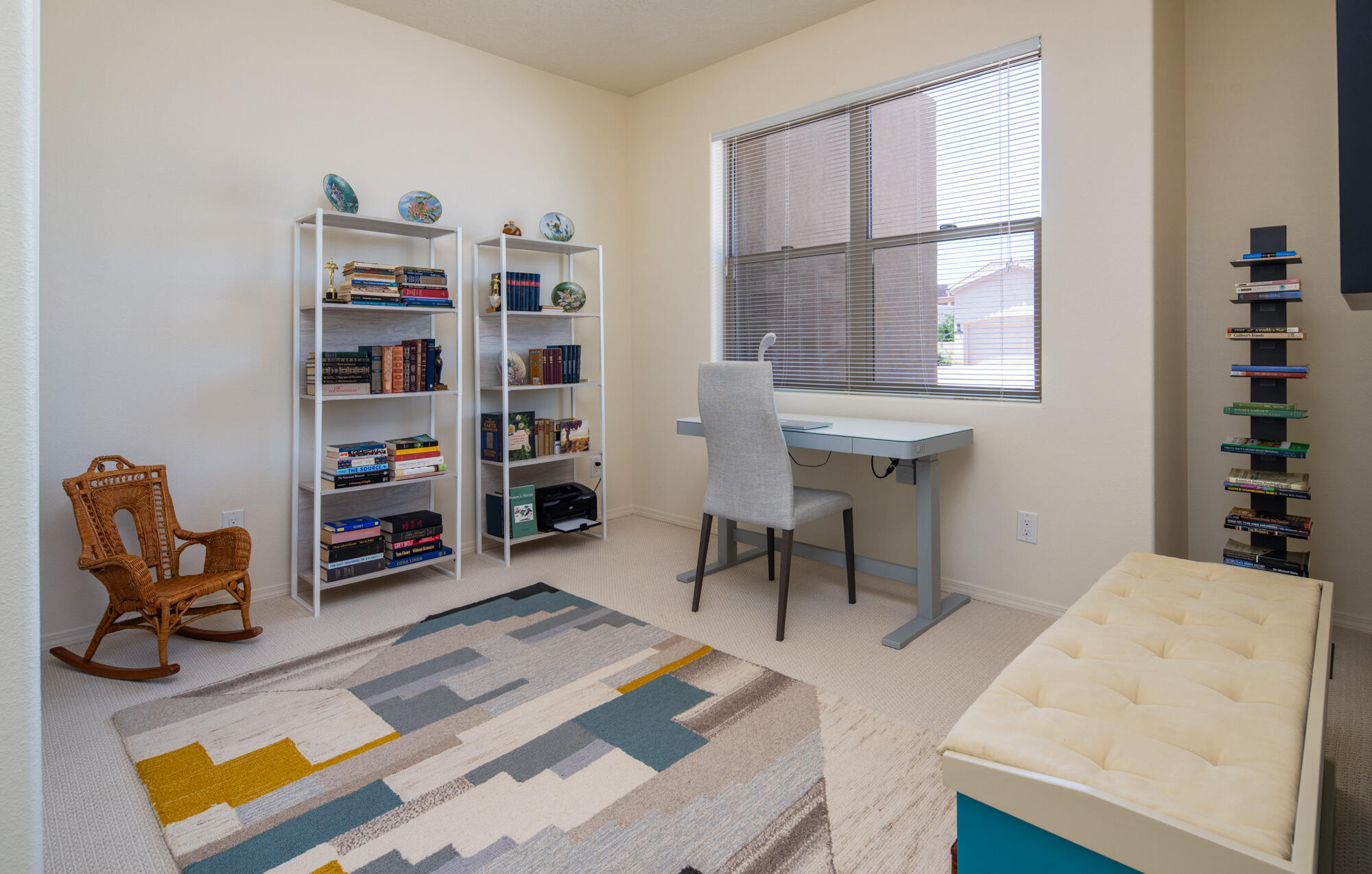 6124 SANTA FE TRAIL Drive NE