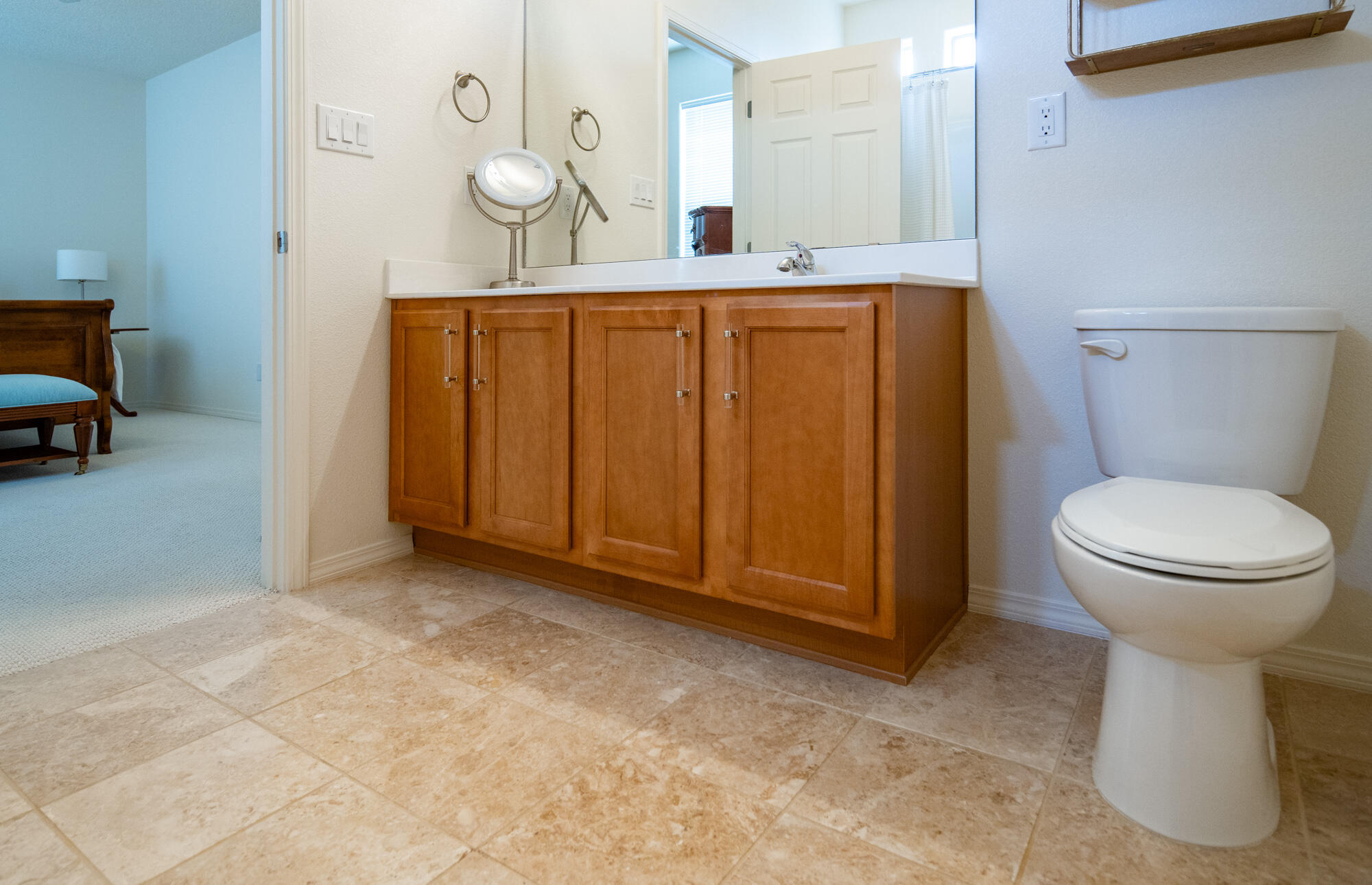 6124 SANTA FE TRAIL Drive NE