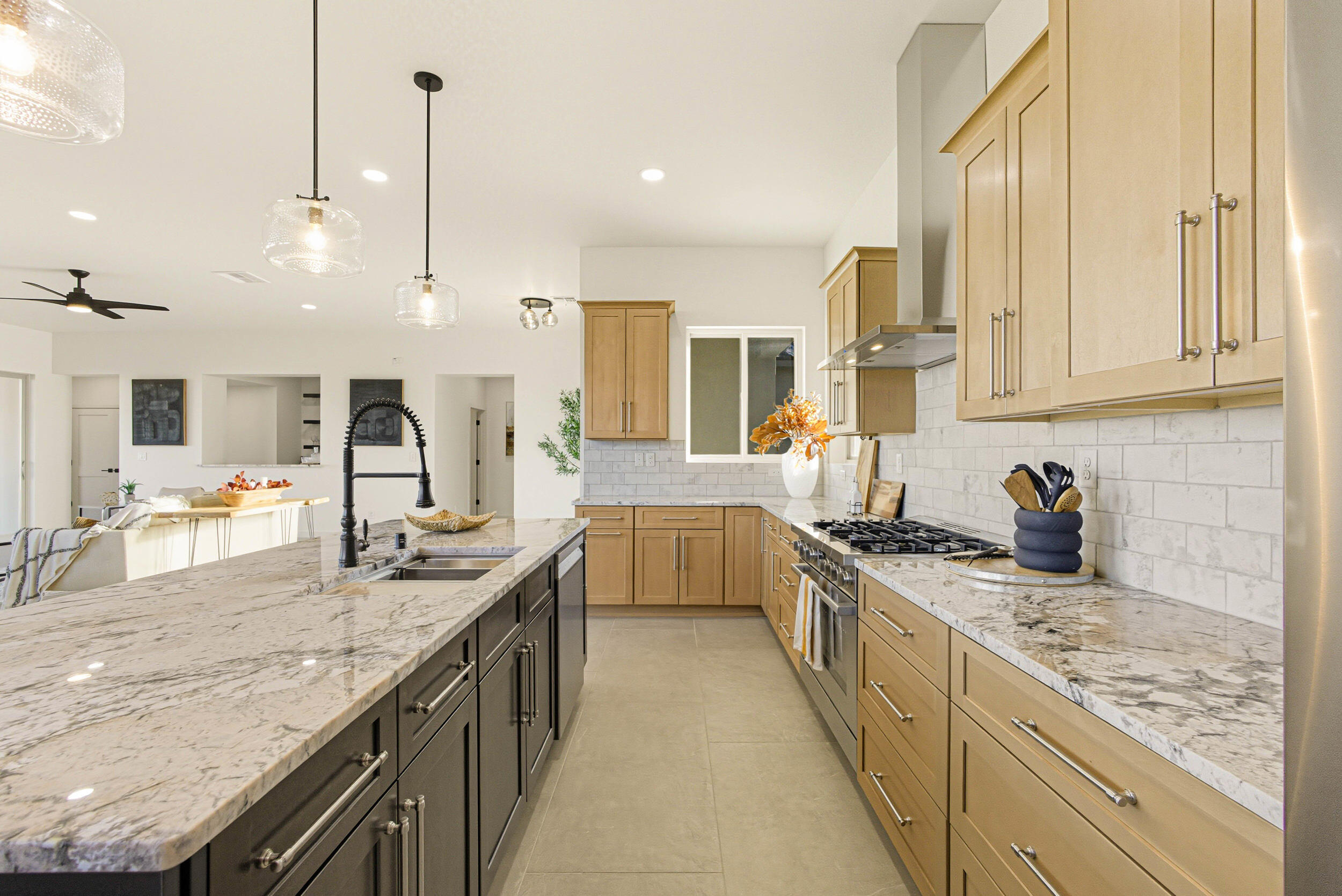 1620 Aztec Sun Court