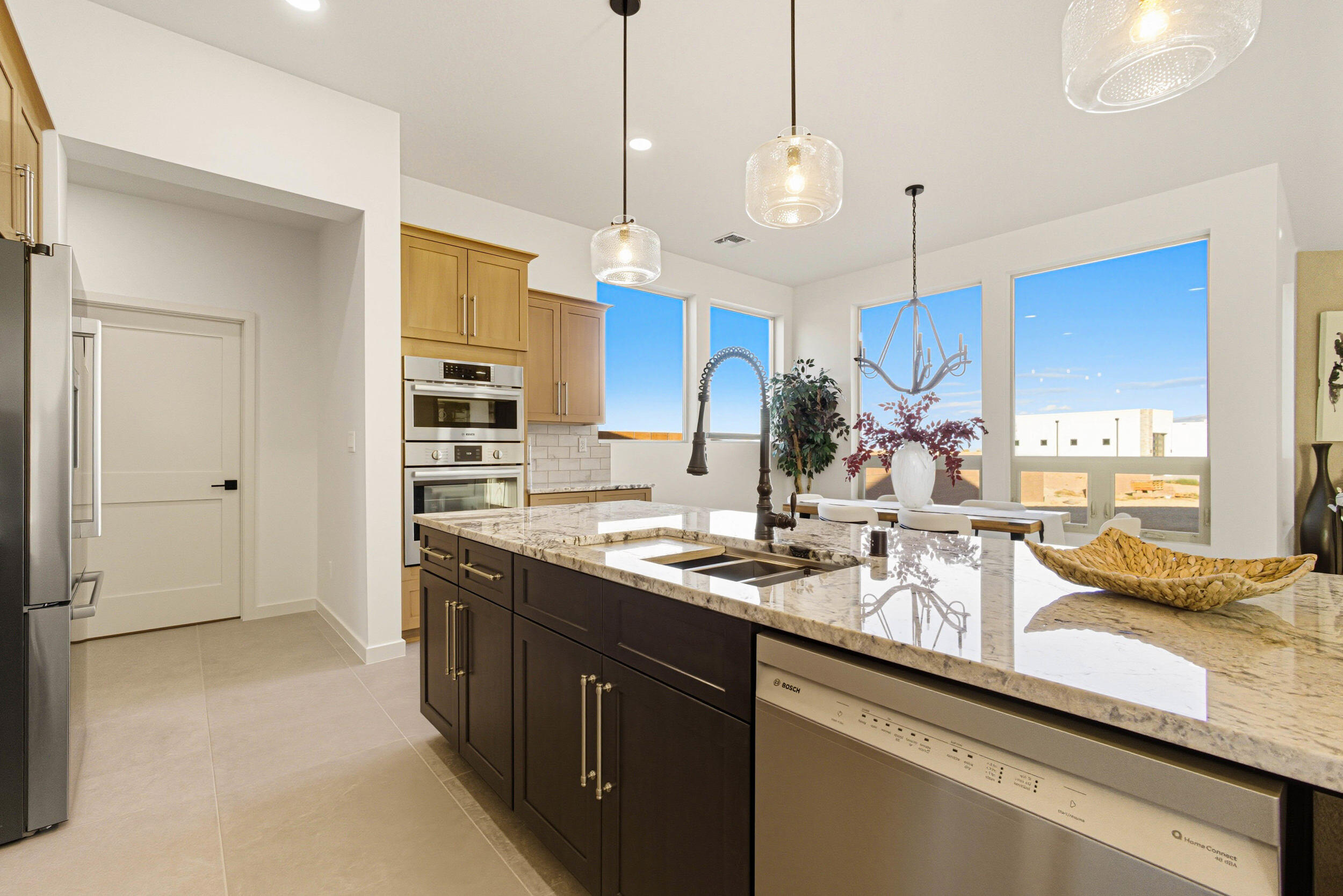 1620 Aztec Sun Court