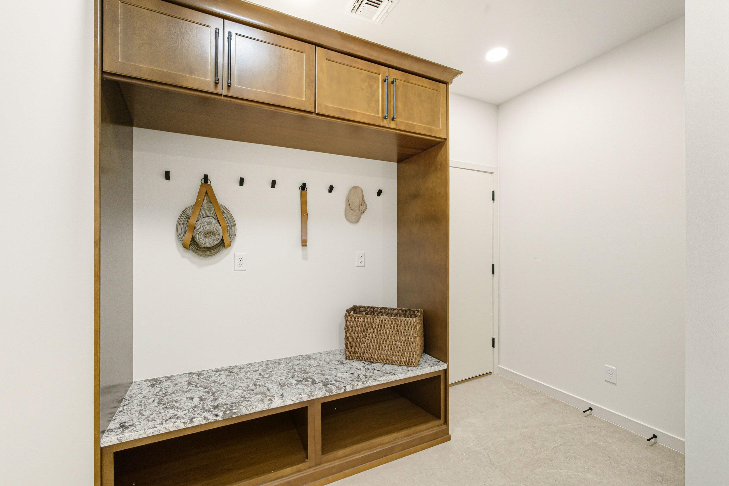 1620 Aztec Sun Court