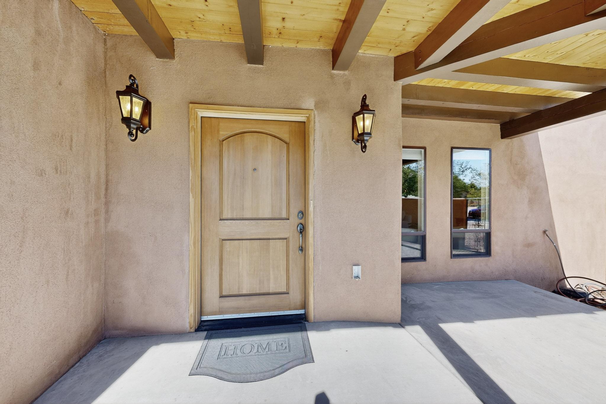 8909 Rio Grande Boulevard NW