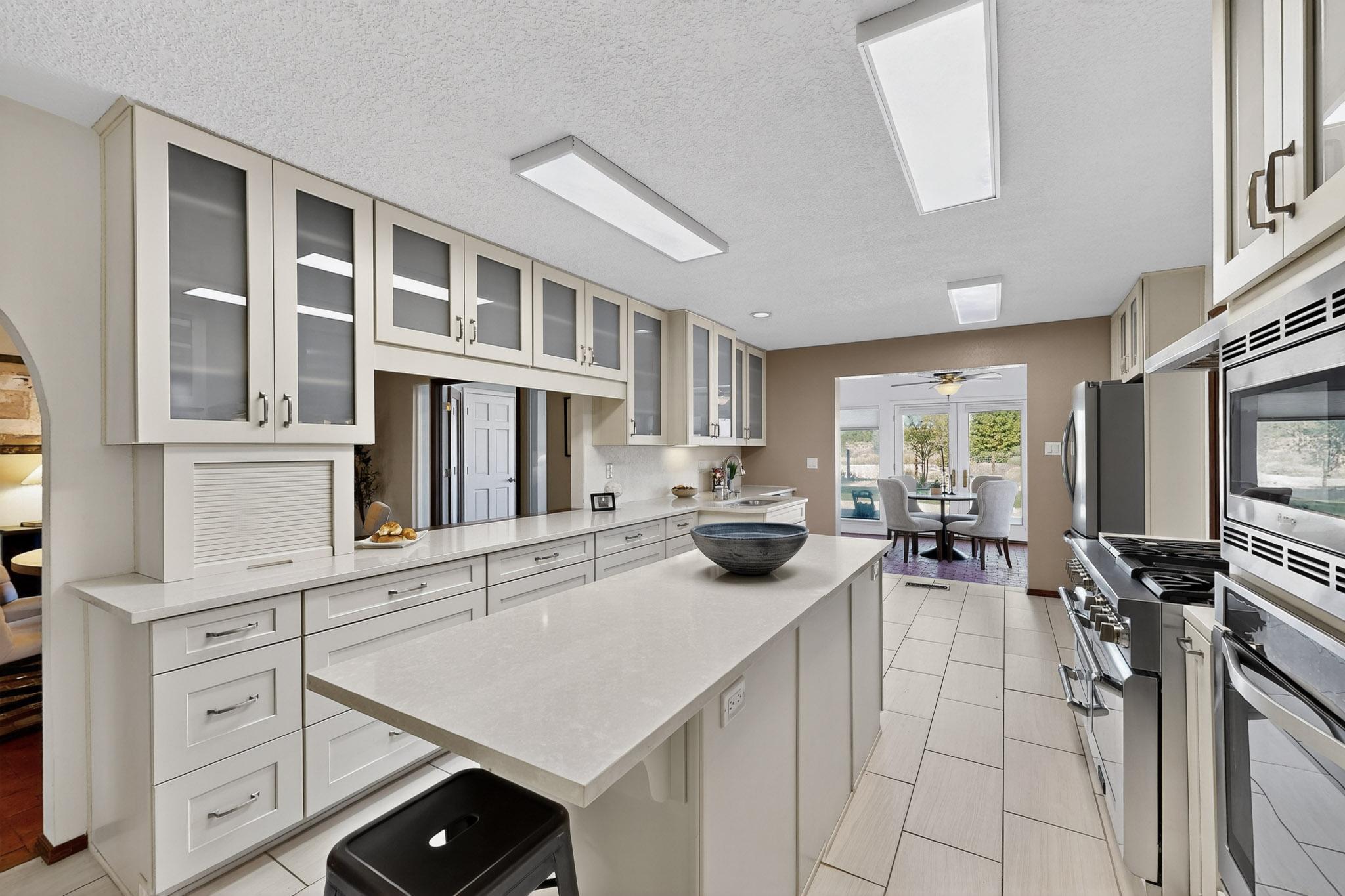 8909 Rio Grande Boulevard NW