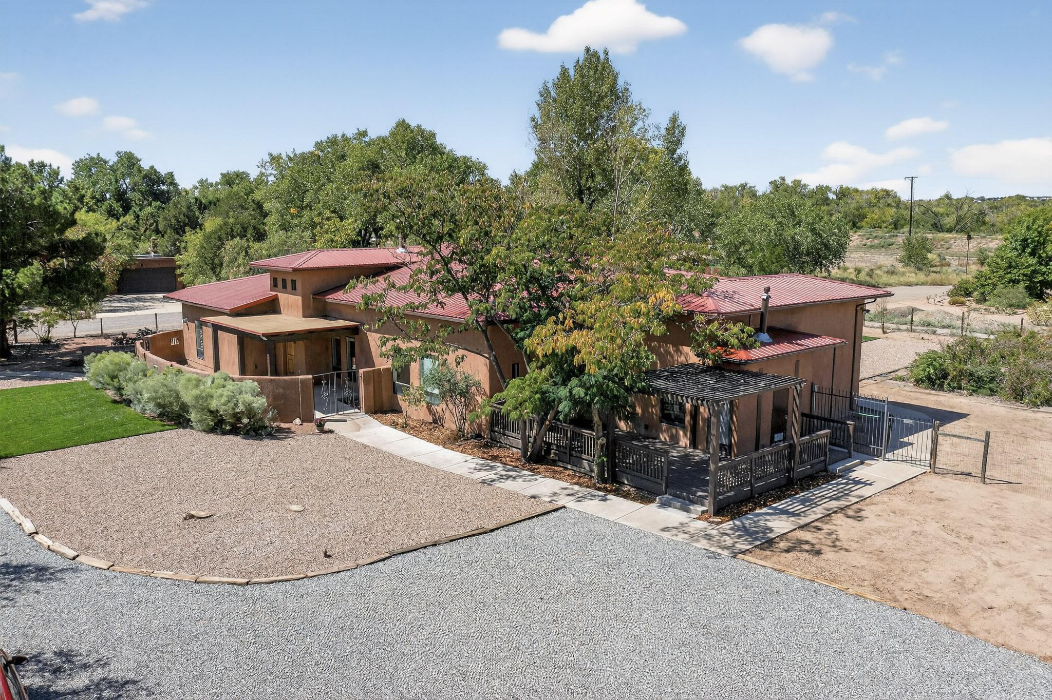 8909 Rio Grande Boulevard NW