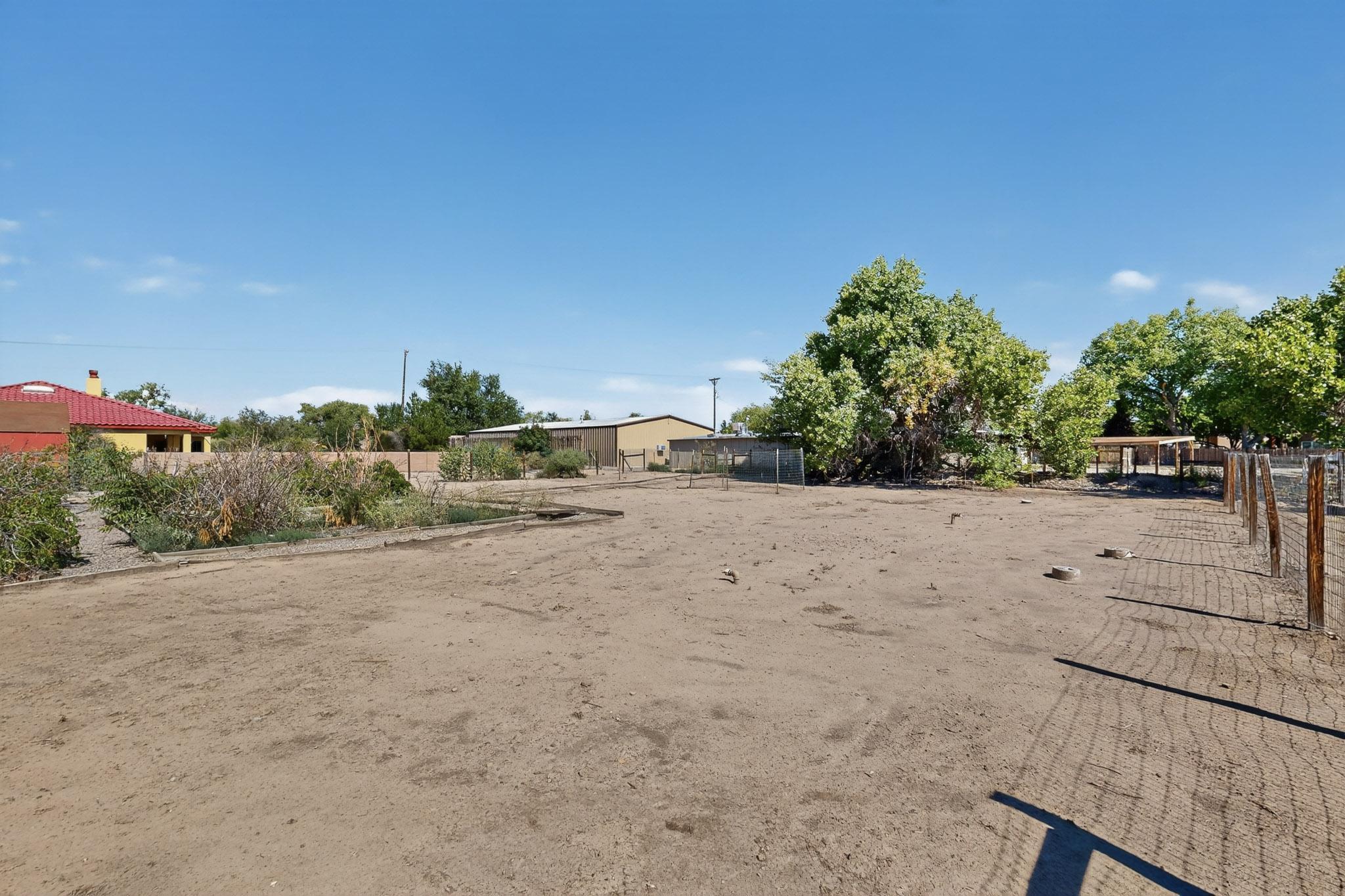 8909 Rio Grande Boulevard NW