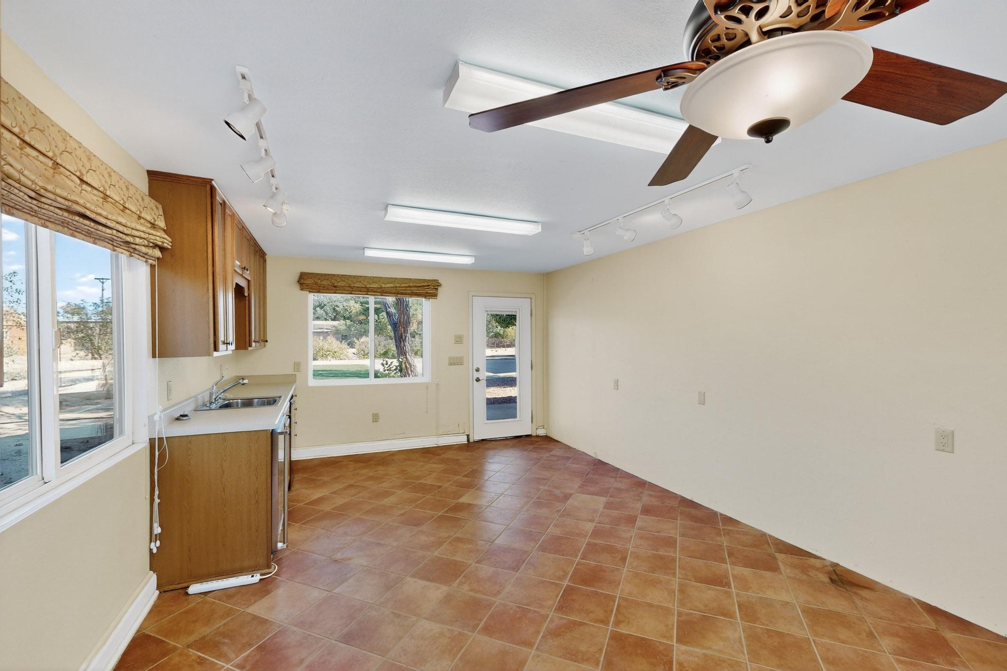 8909 Rio Grande Boulevard NW