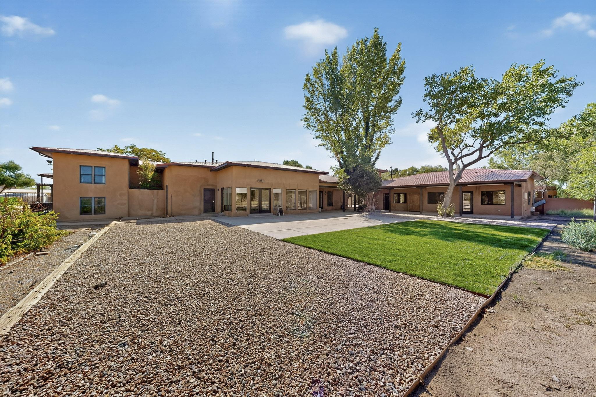 8909 Rio Grande Boulevard NW