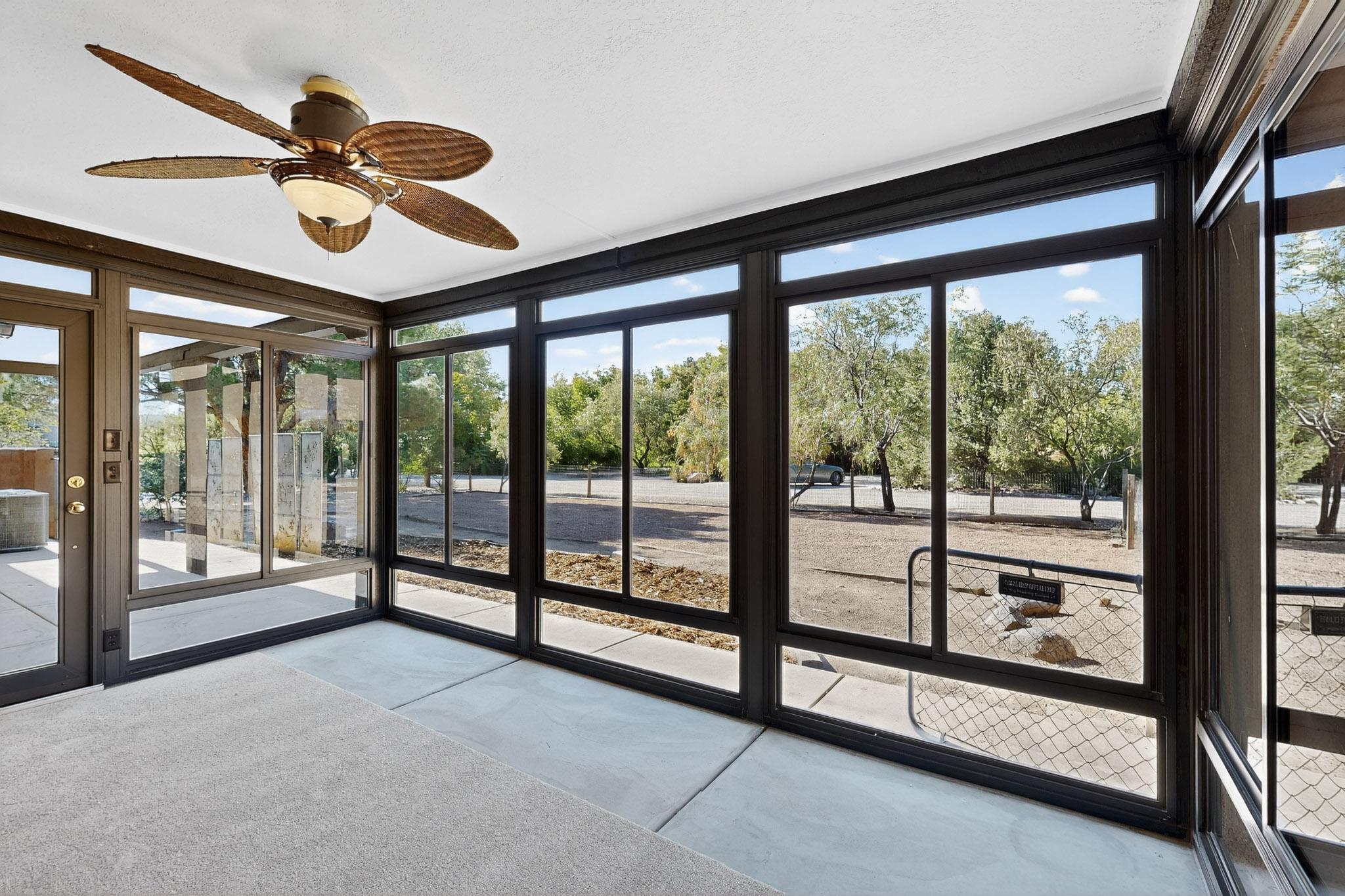 8909 Rio Grande Boulevard NW