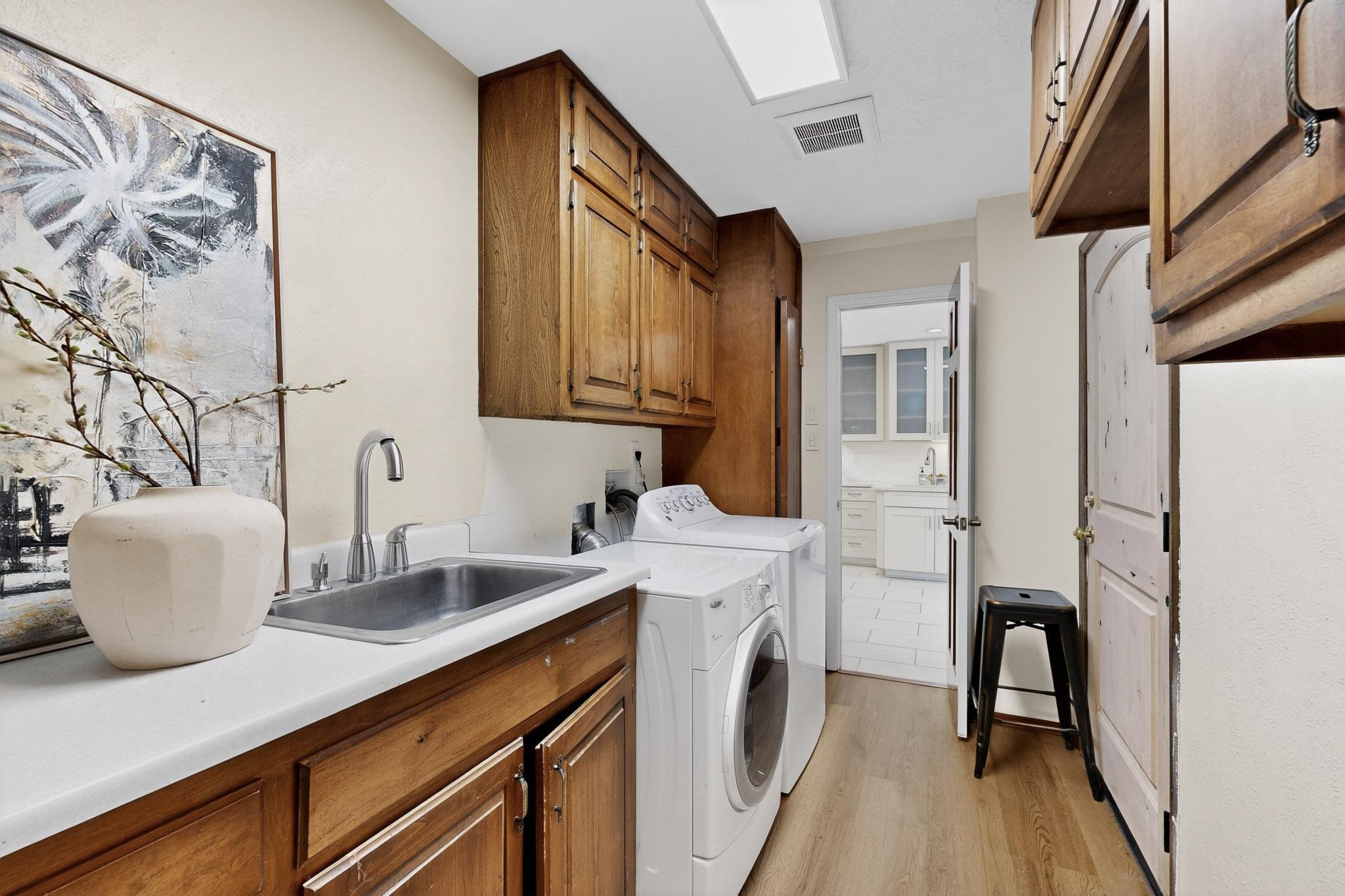 8909 Rio Grande Boulevard NW