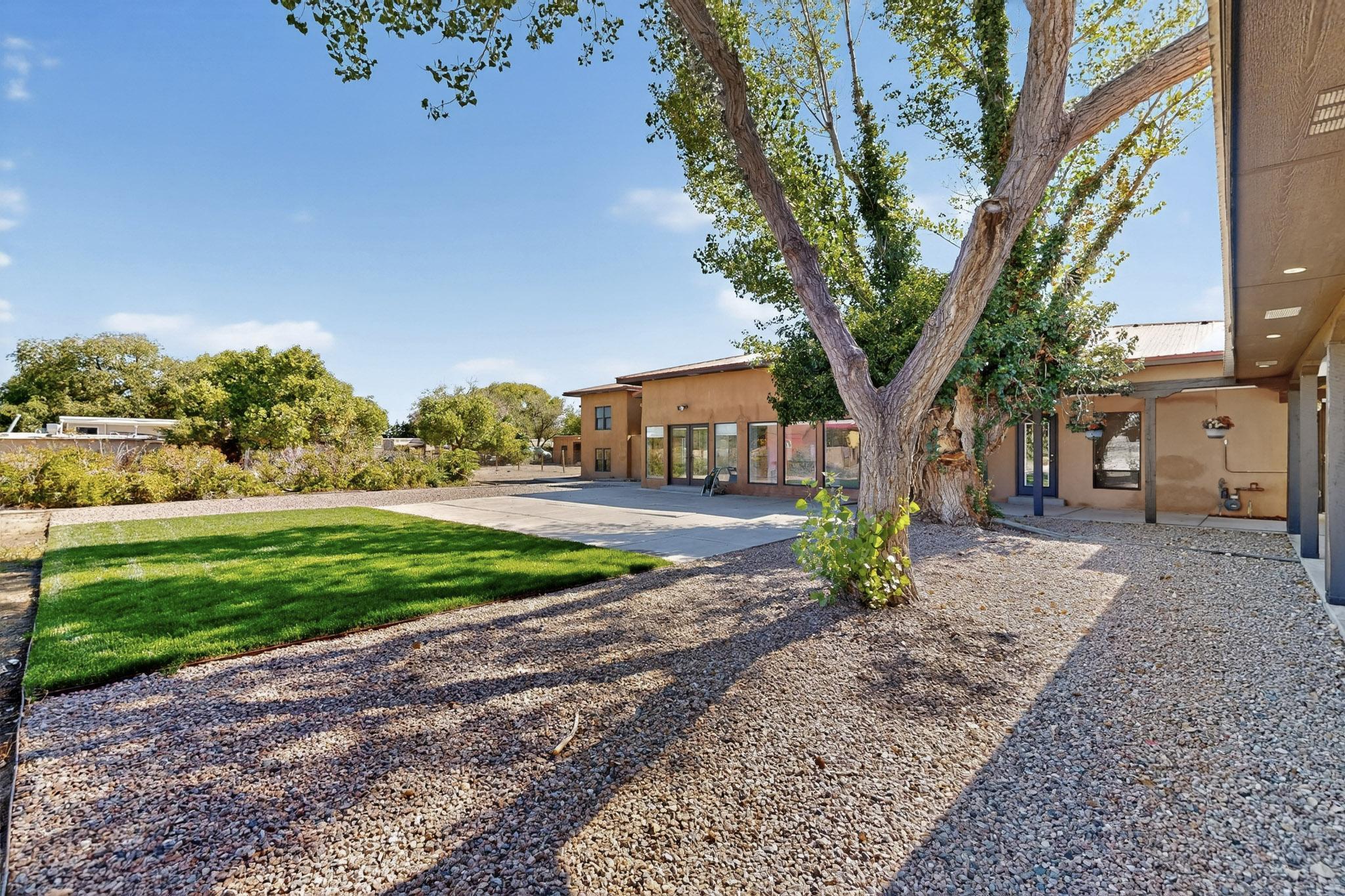 8909 Rio Grande Boulevard NW