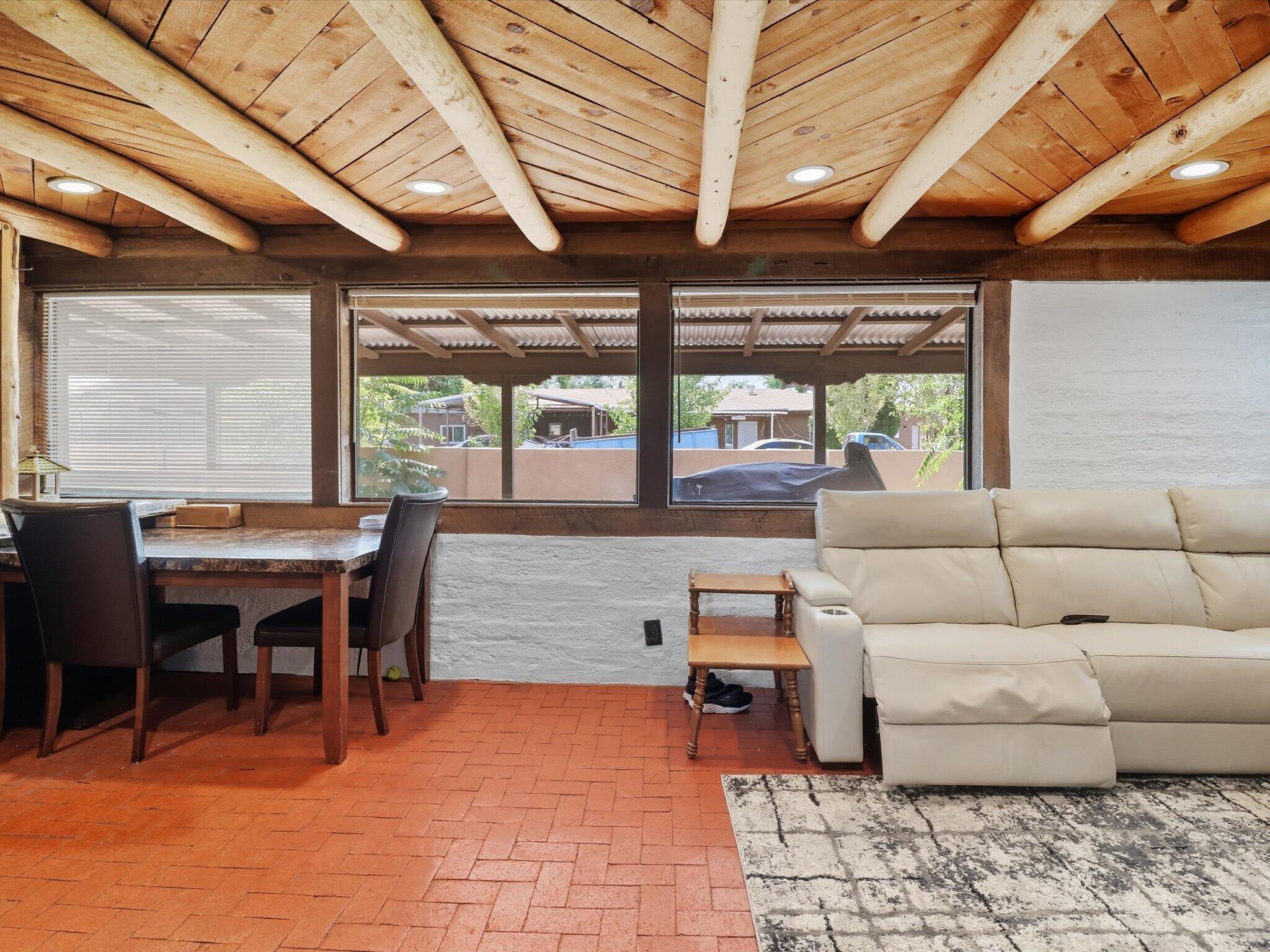 1174 CALLE SAN LORENZO