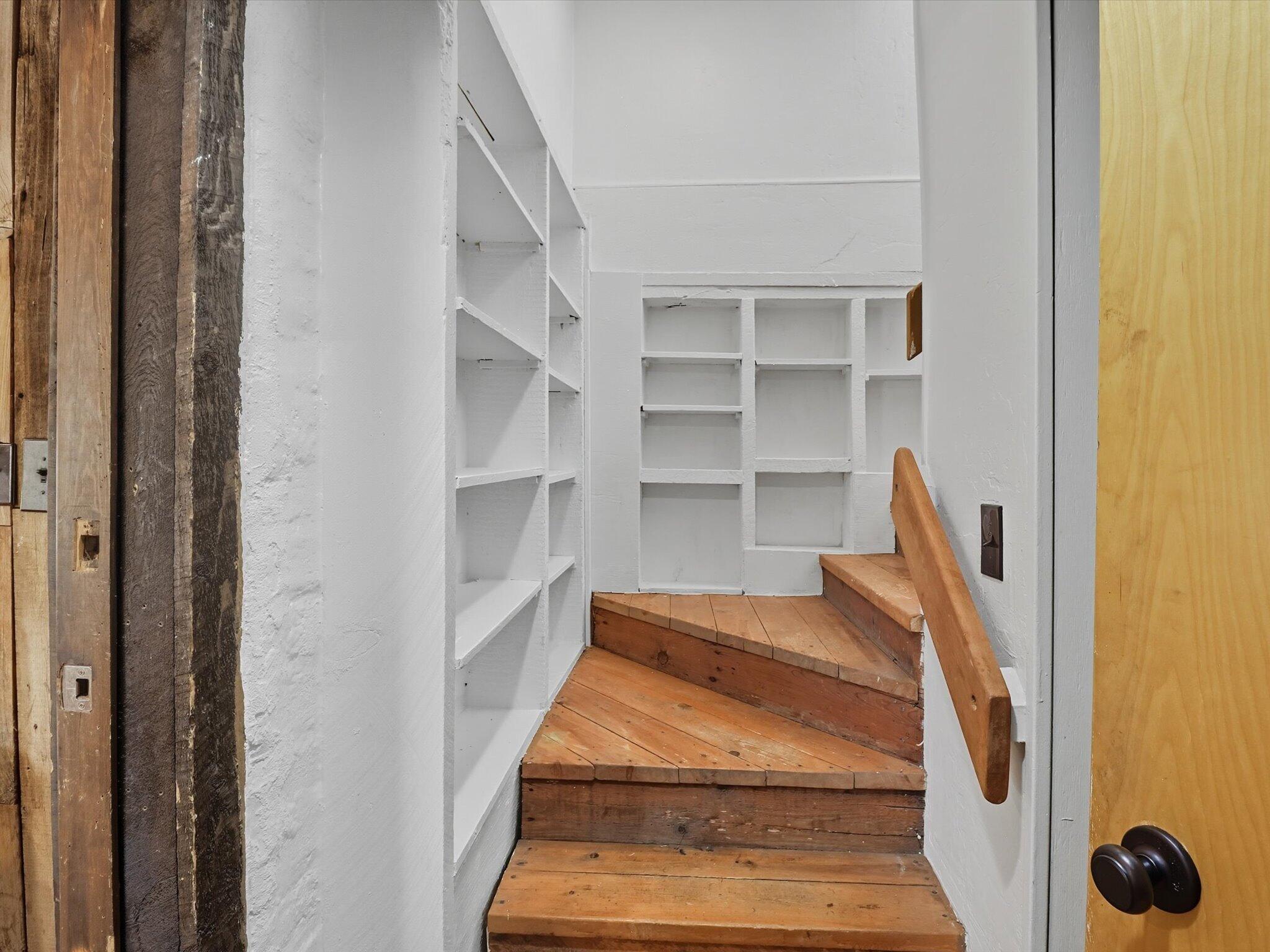 1174 CALLE SAN LORENZO