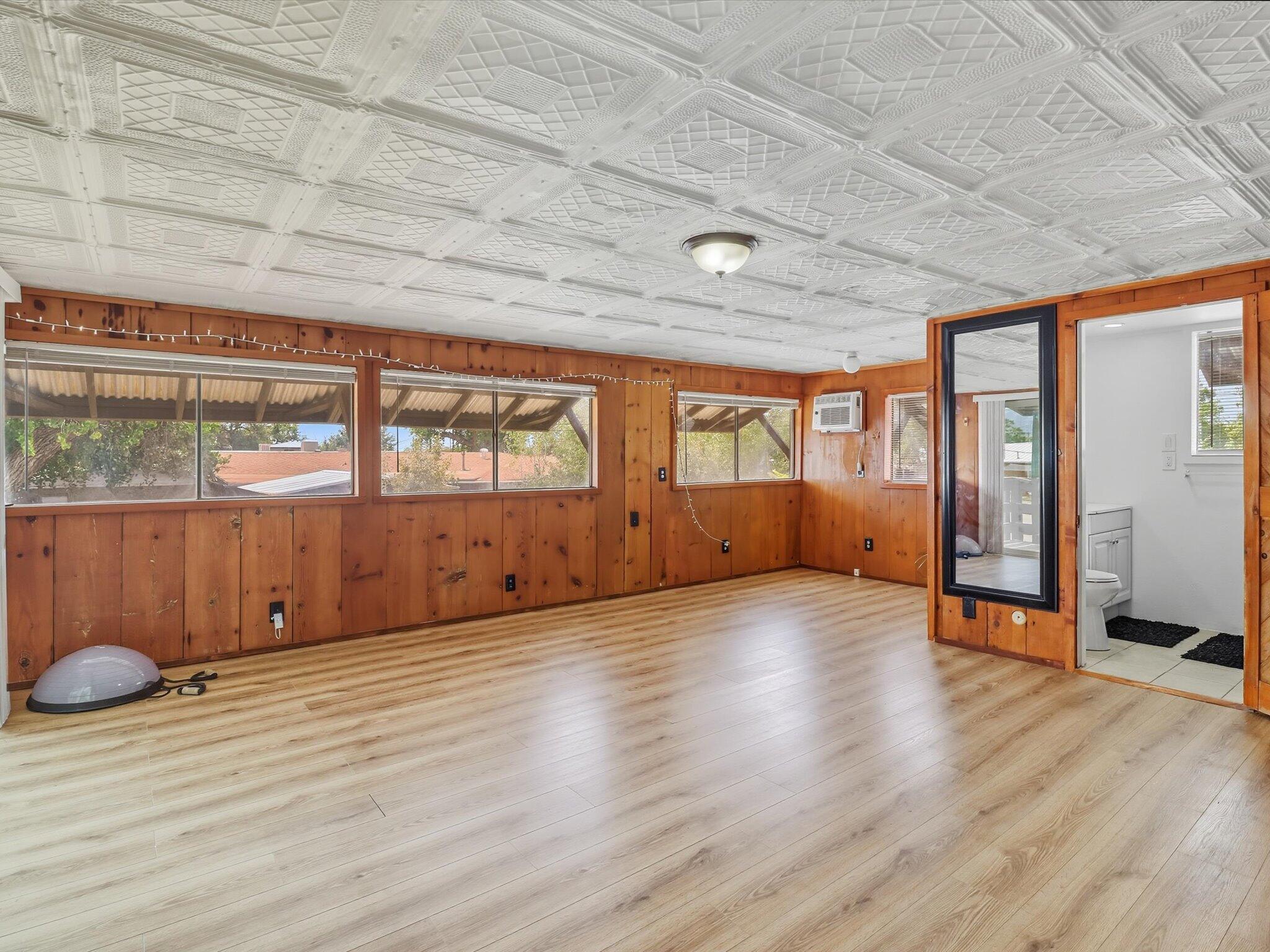 1174 CALLE SAN LORENZO