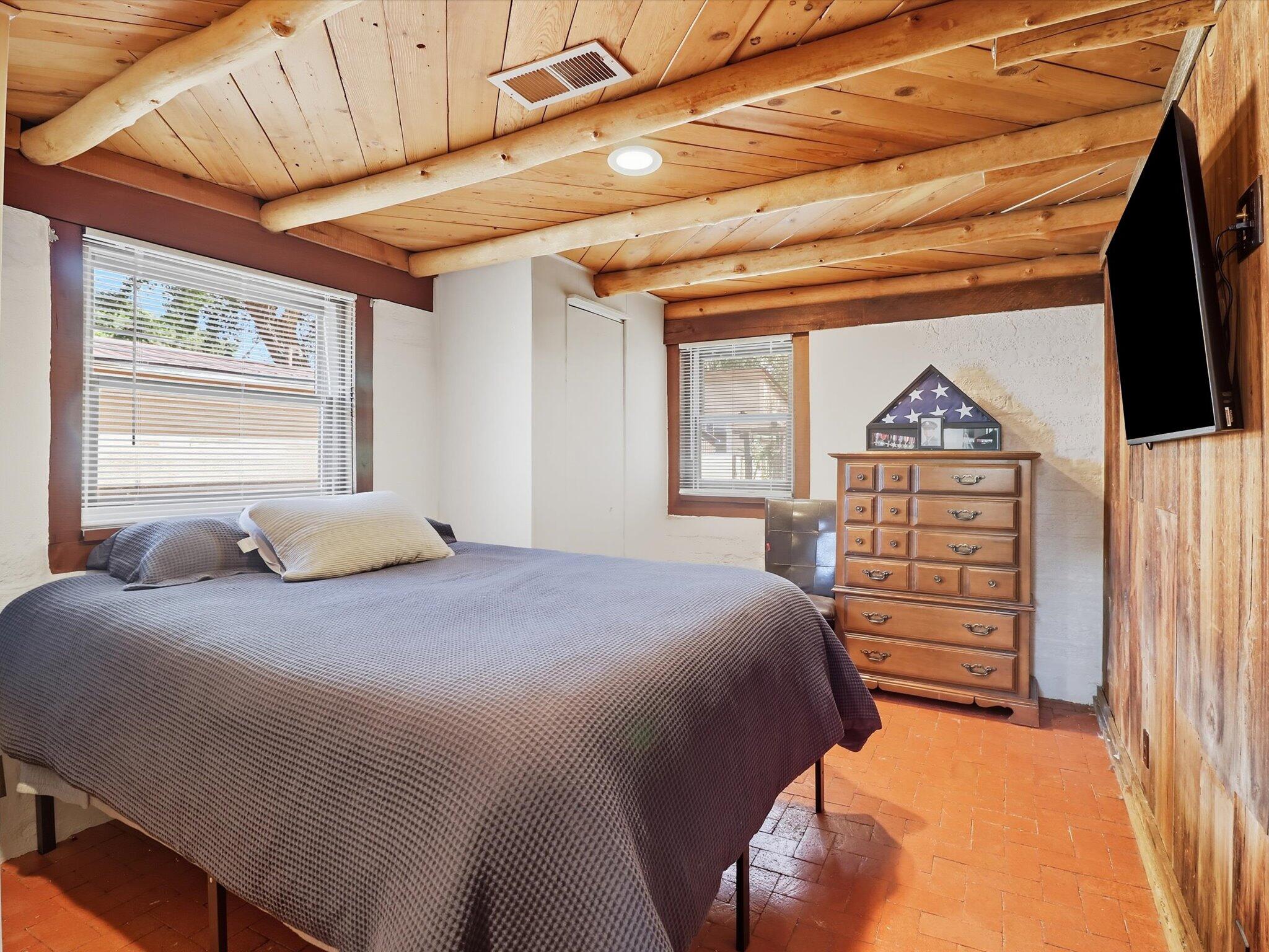 1174 CALLE SAN LORENZO