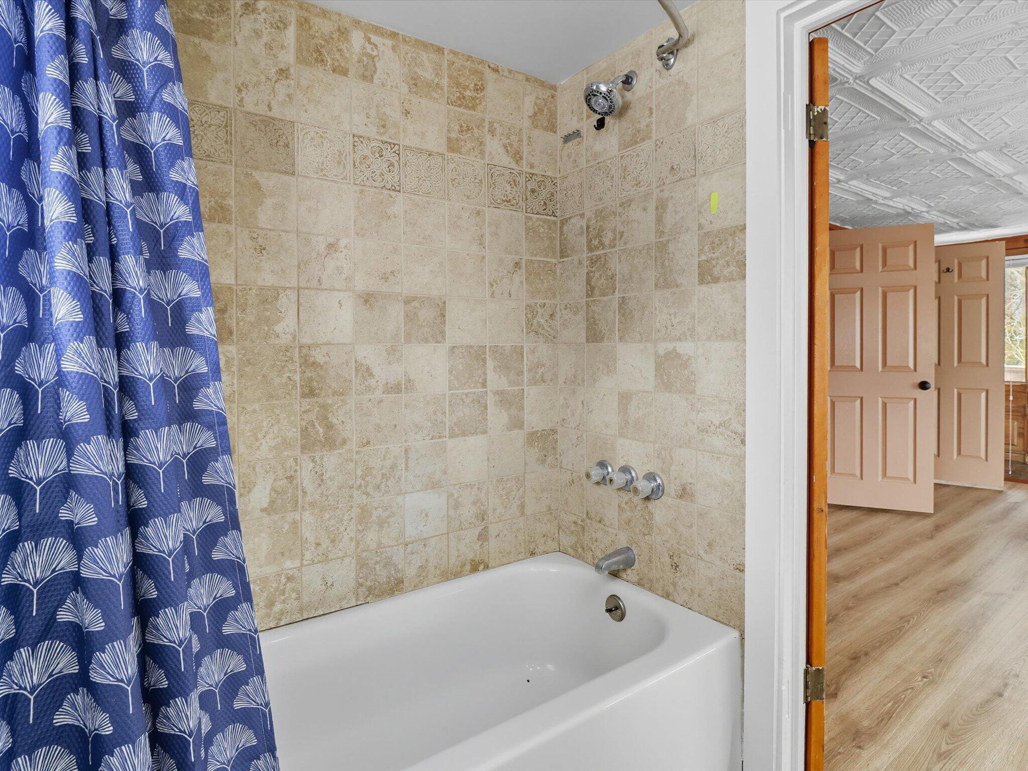 1174 CALLE SAN LORENZO