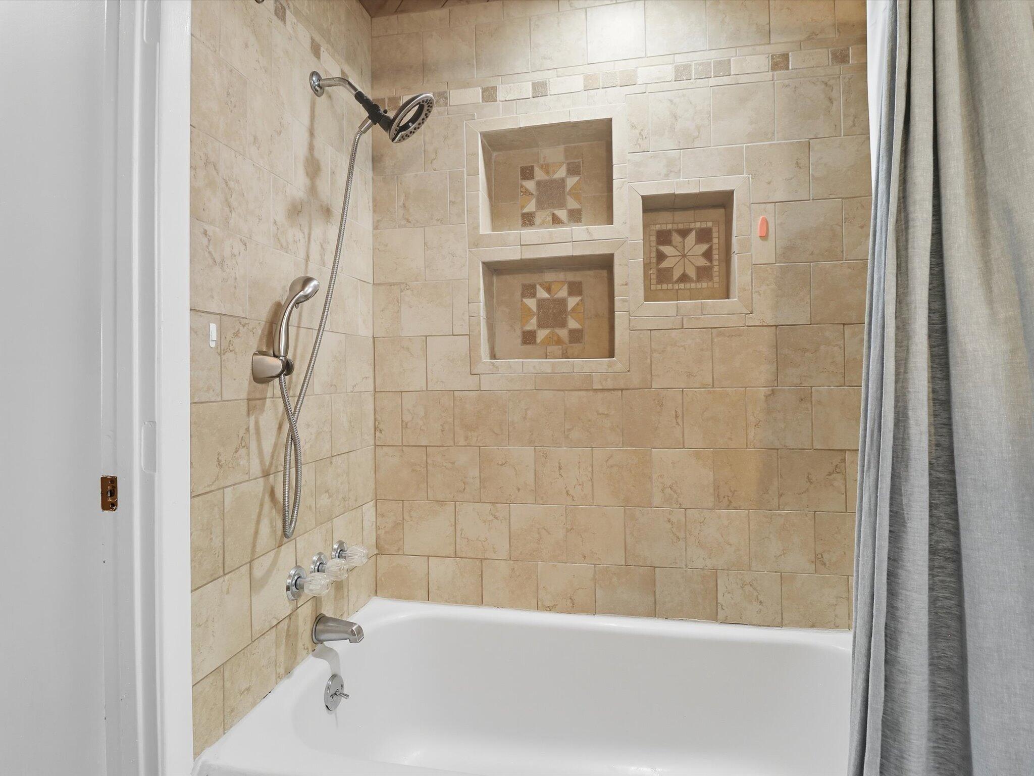 1174 CALLE SAN LORENZO