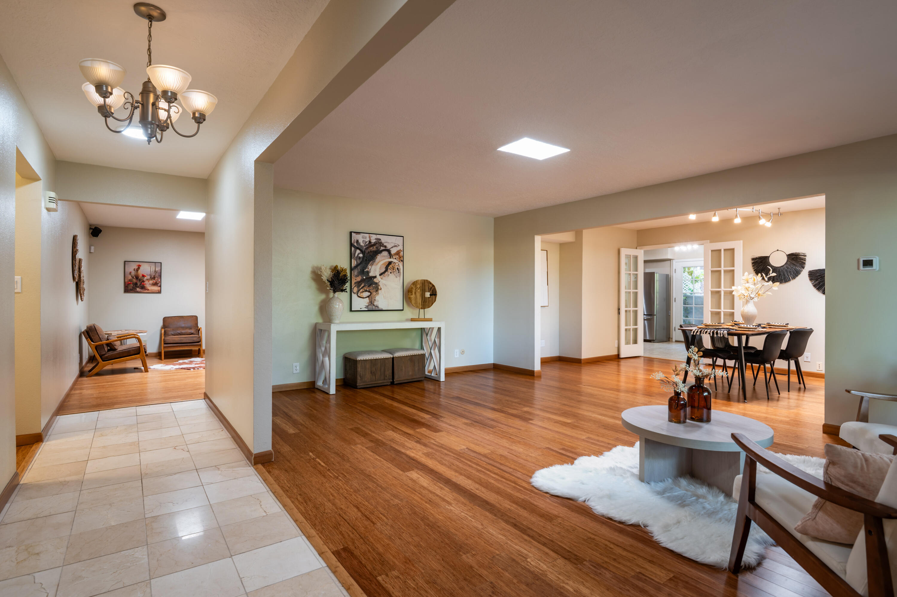 7933 ACADEMY Trail NE