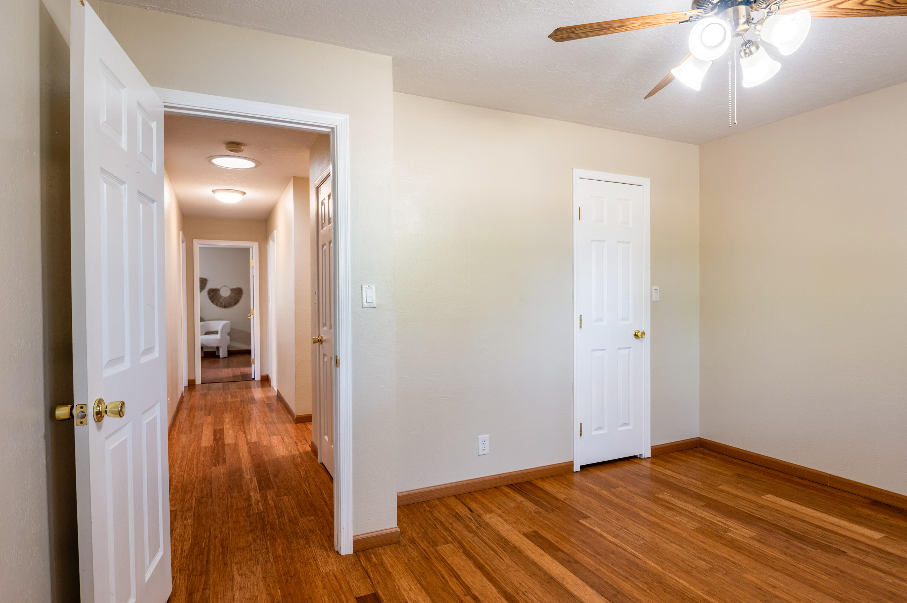 7933 ACADEMY Trail NE