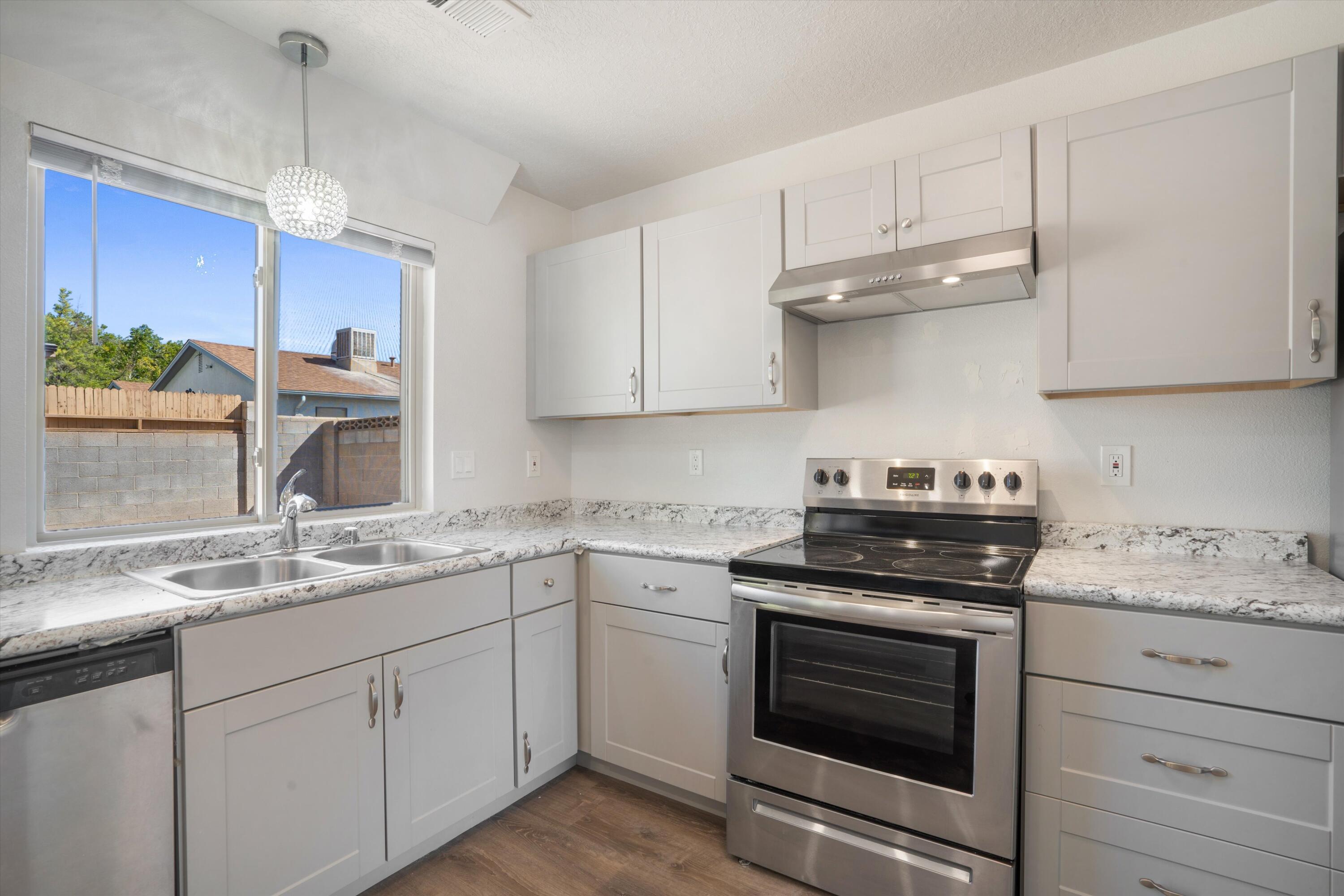 6005 Rio Pueblo Drive NW