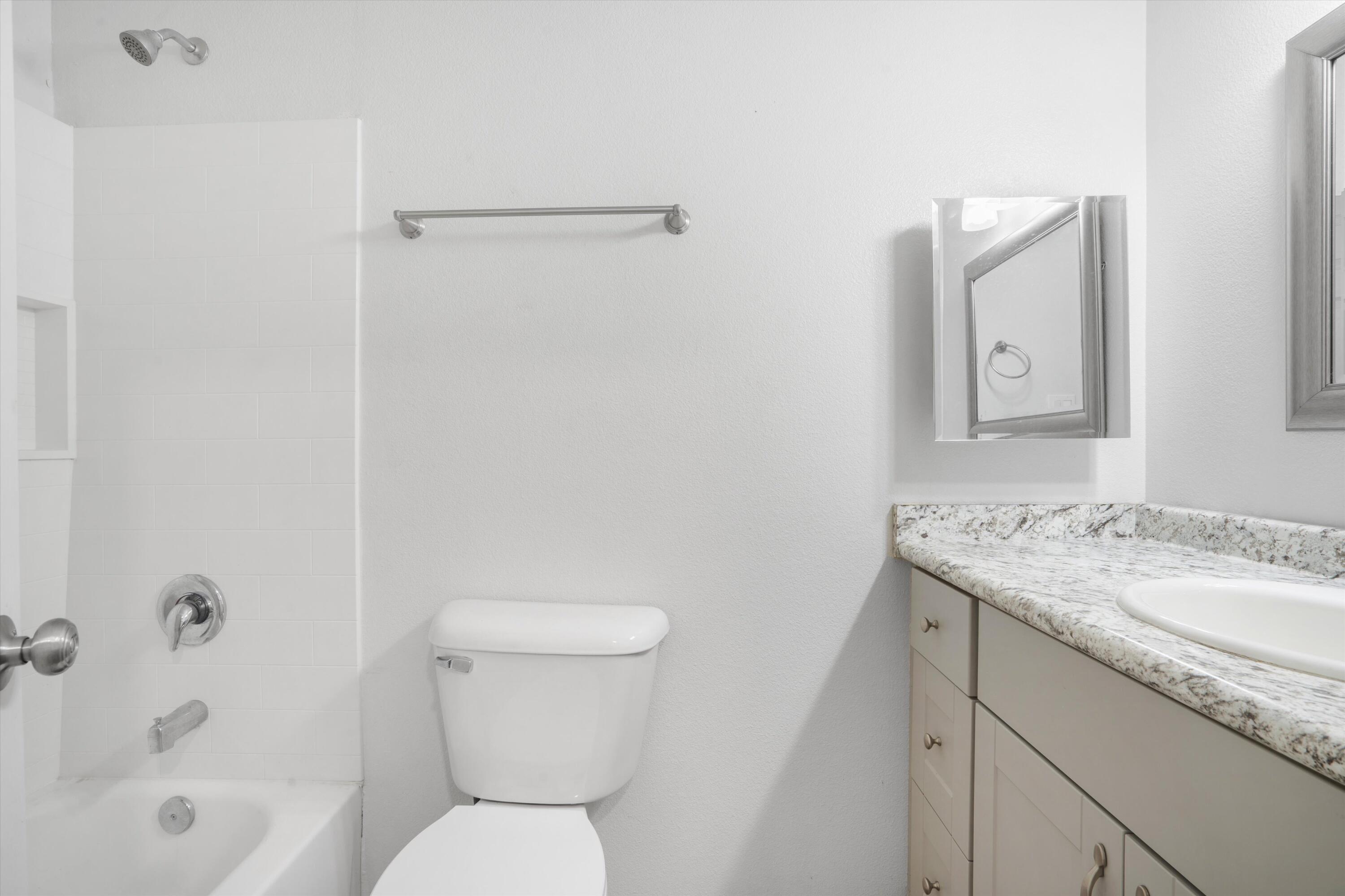 6005 Rio Pueblo Drive NW