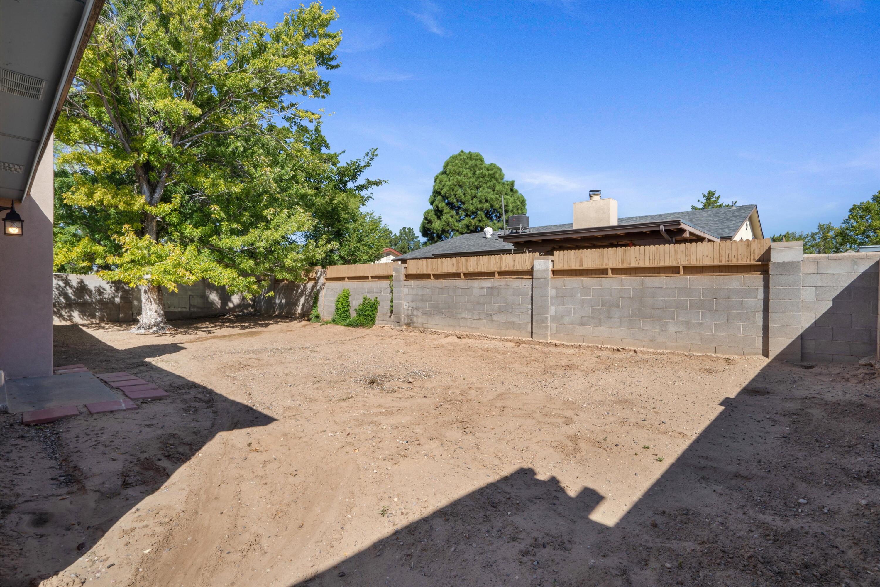 6005 Rio Pueblo Drive NW