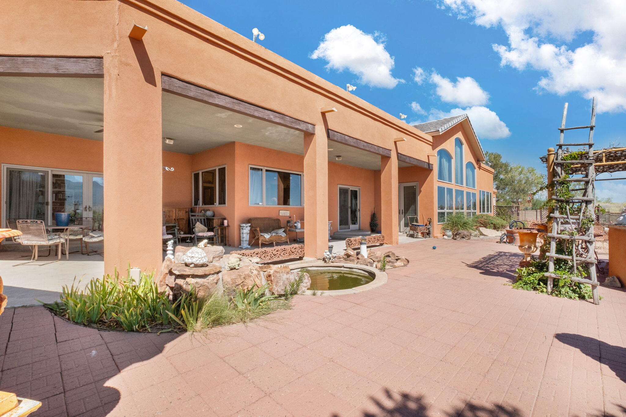 2520 SANDIA Loop NE