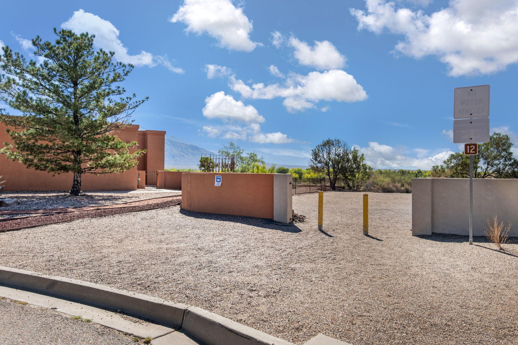 2520 SANDIA Loop NE