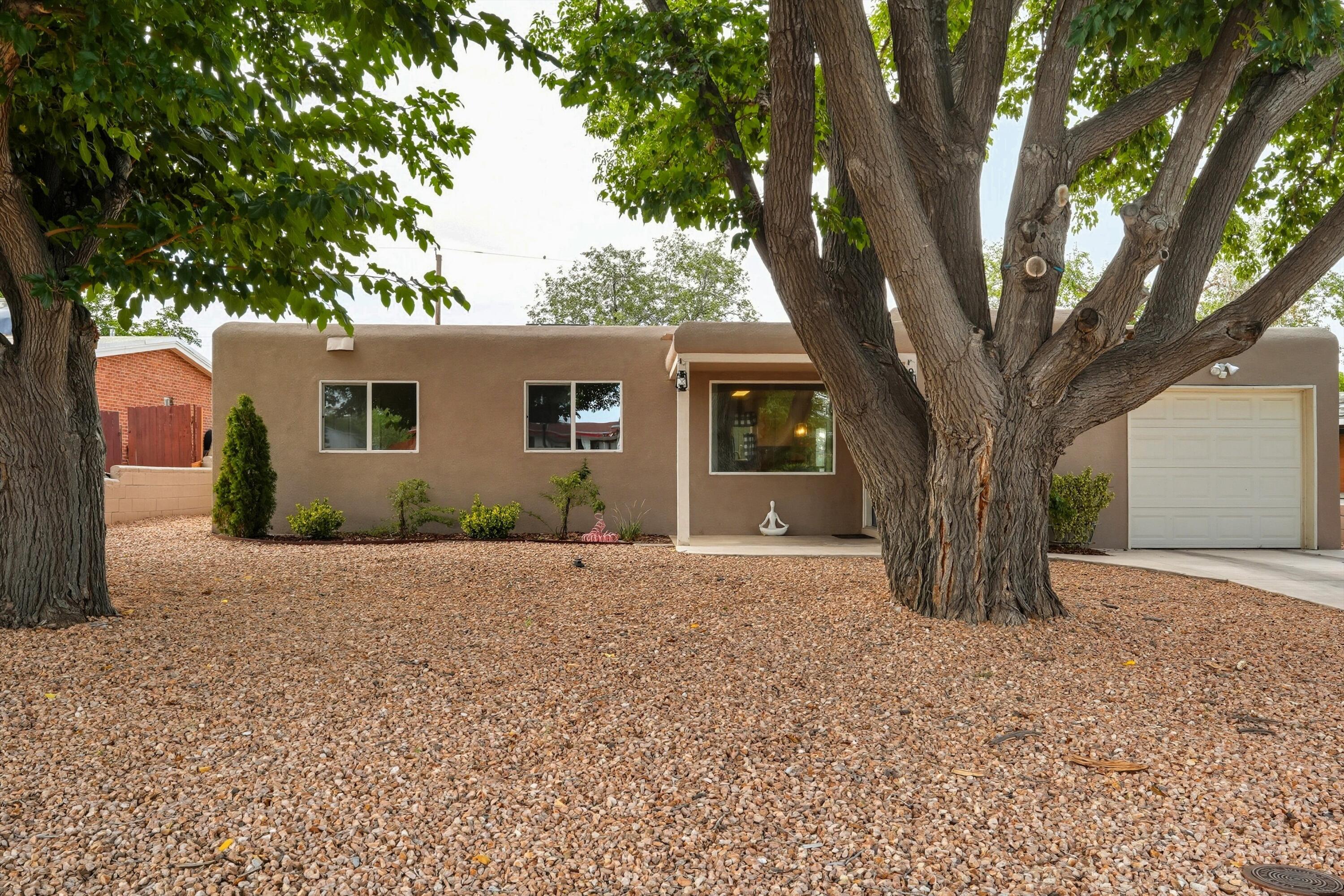 9004 SHOSHONE Road NE