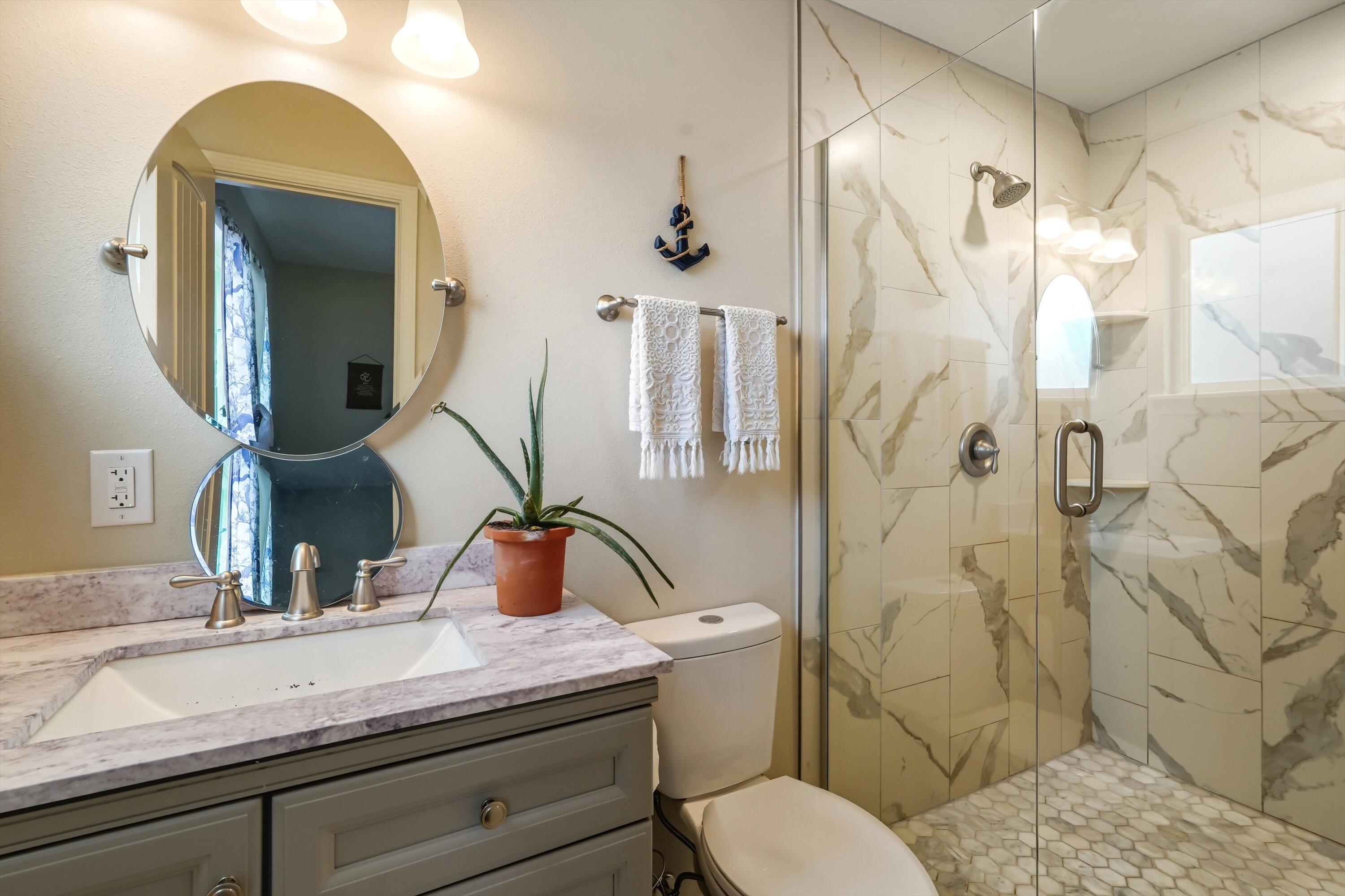 9004 SHOSHONE Road NE