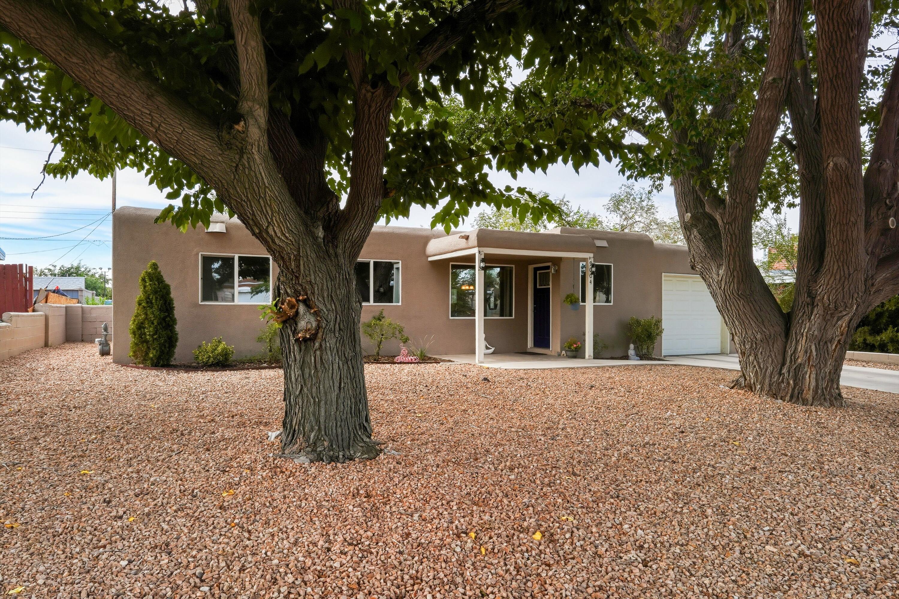 9004 SHOSHONE Road NE