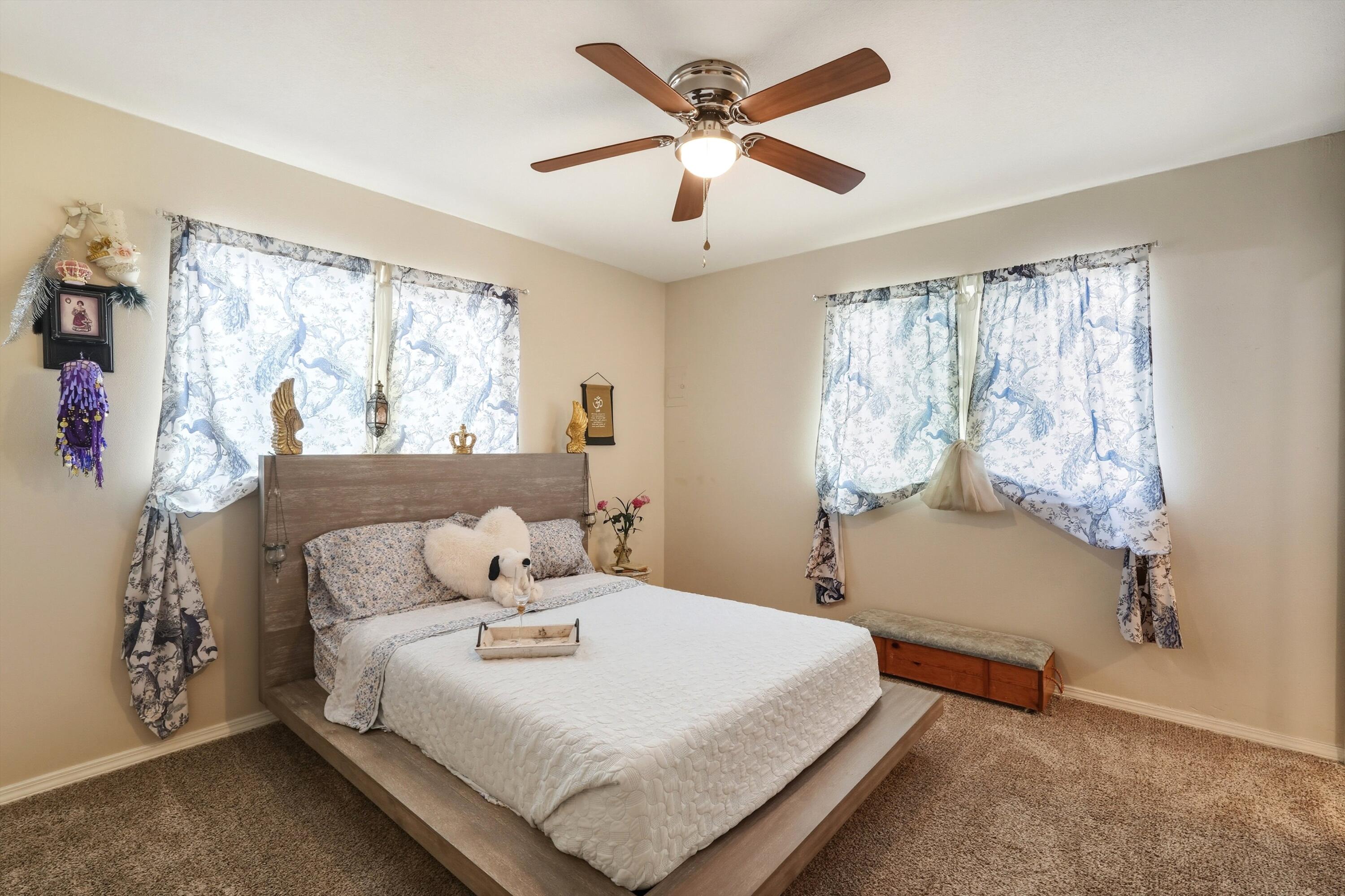 9004 SHOSHONE Road NE