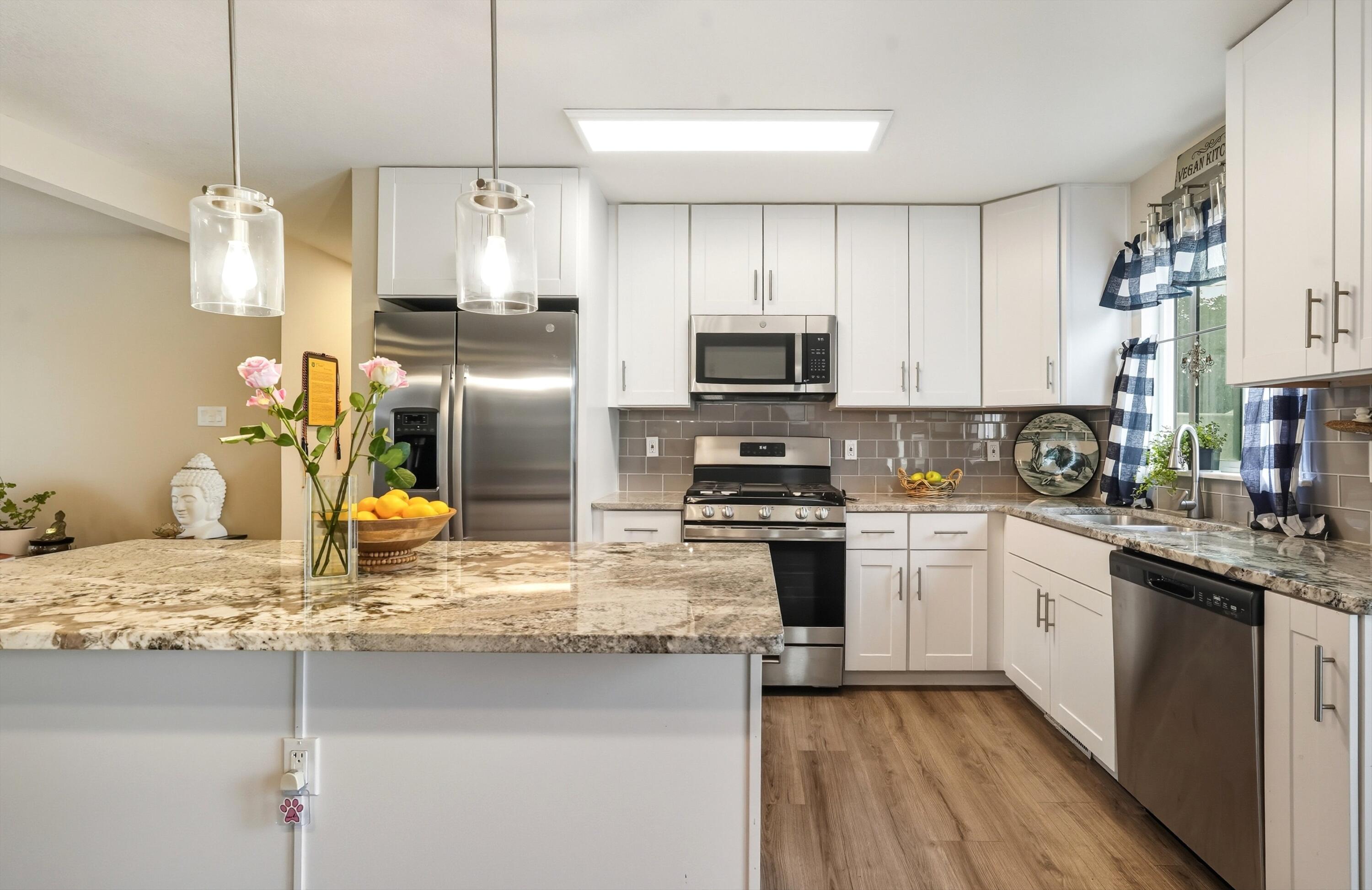 9004 SHOSHONE Road NE