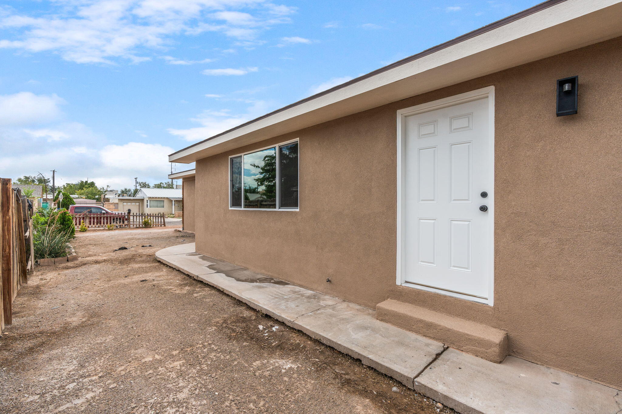 153 TYRONE Avenue NW