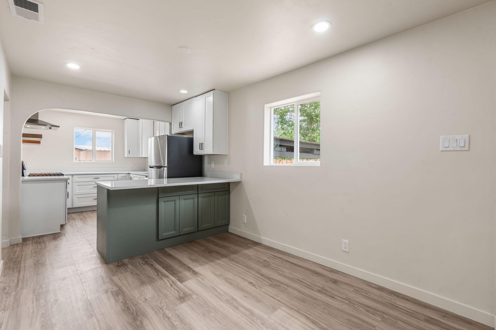 153 TYRONE Avenue NW