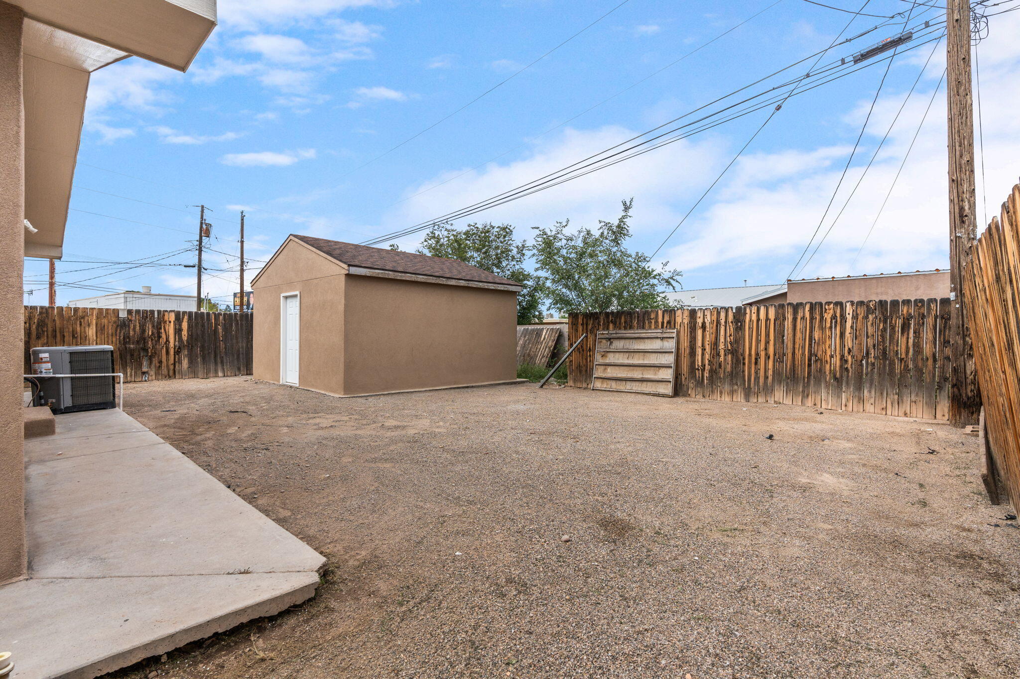 153 TYRONE Avenue NW