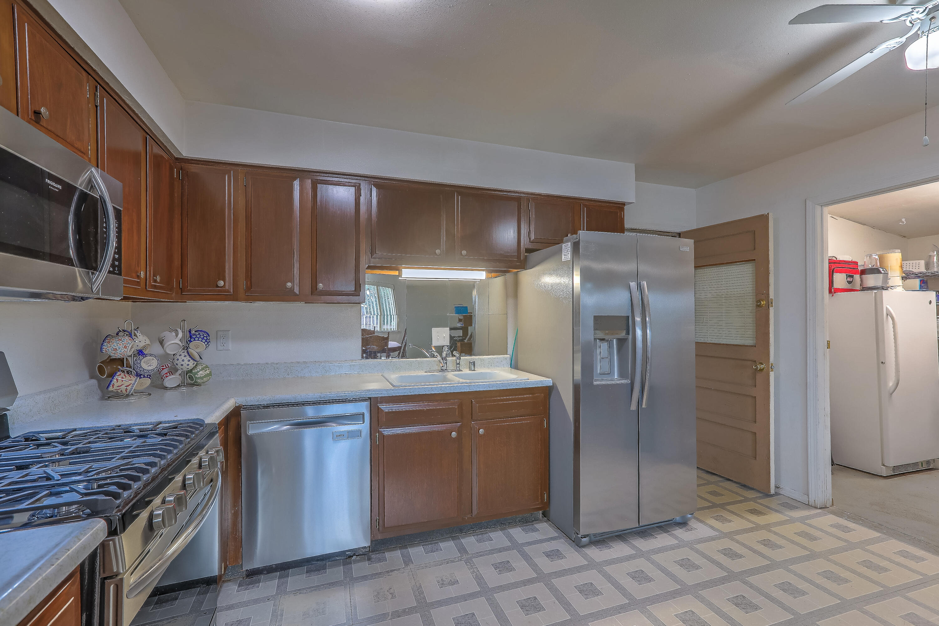 4506 W GLEN Drive SW