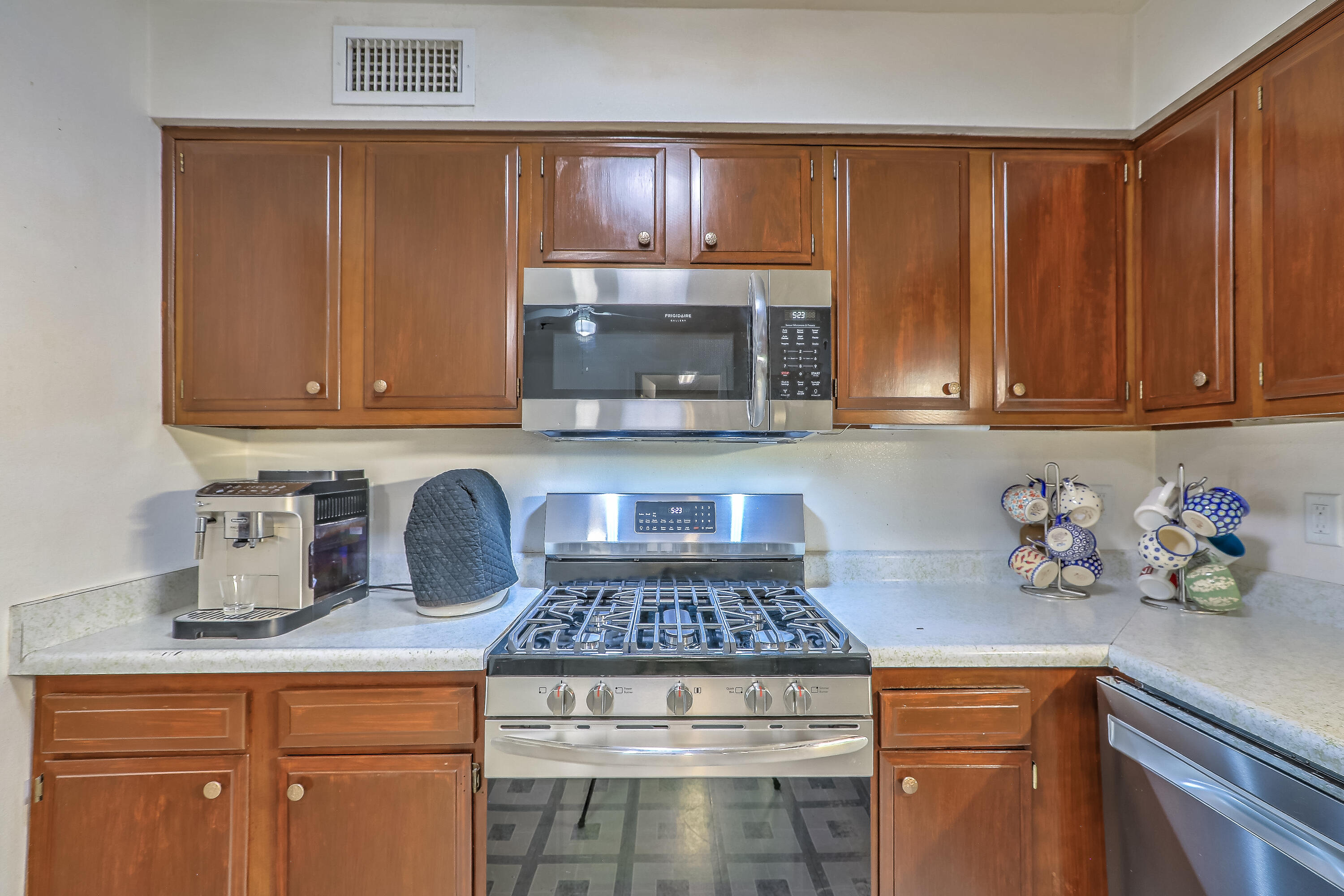 4506 W GLEN Drive SW