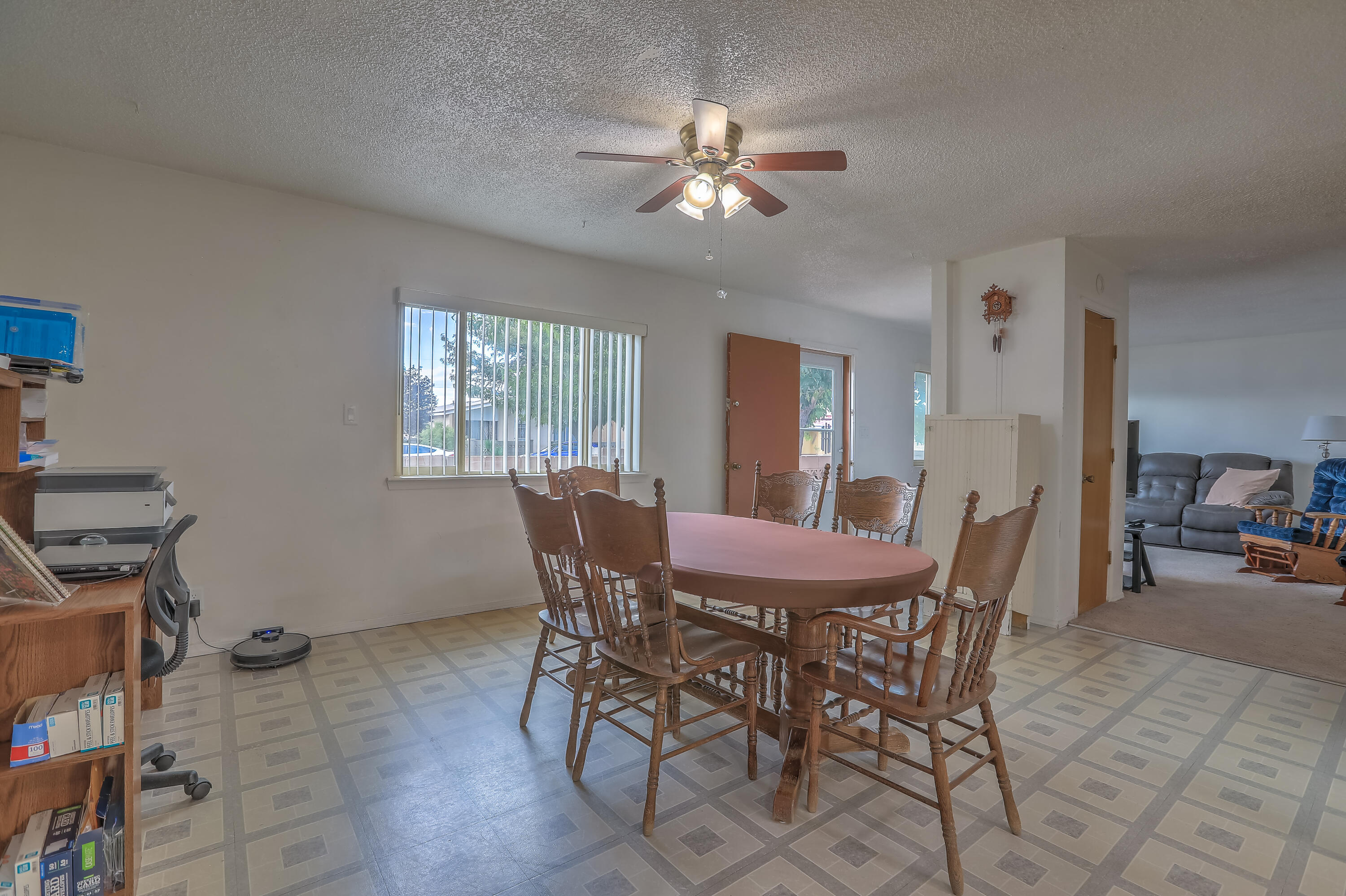 4506 W GLEN Drive SW