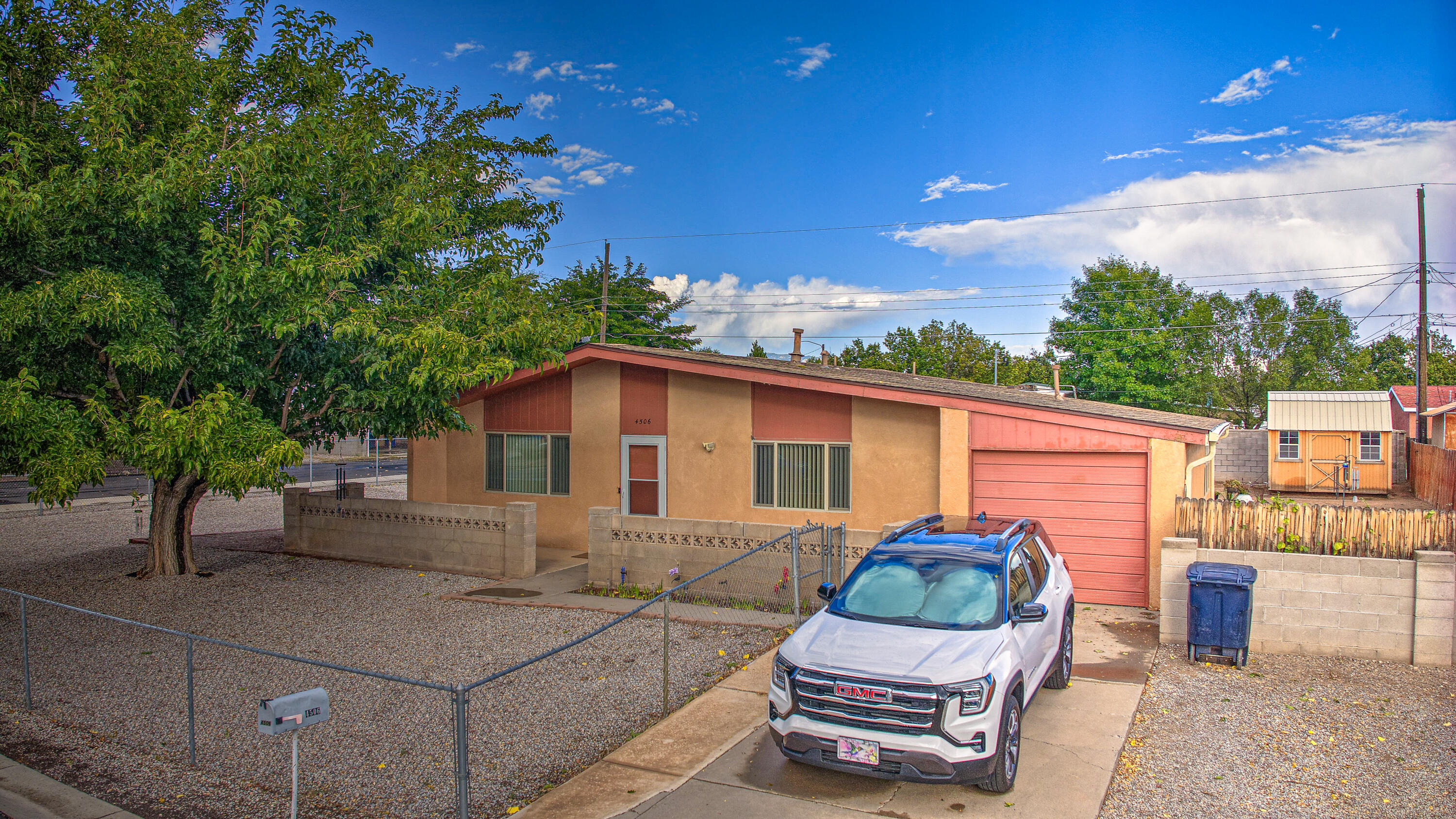 4506 W GLEN Drive SW