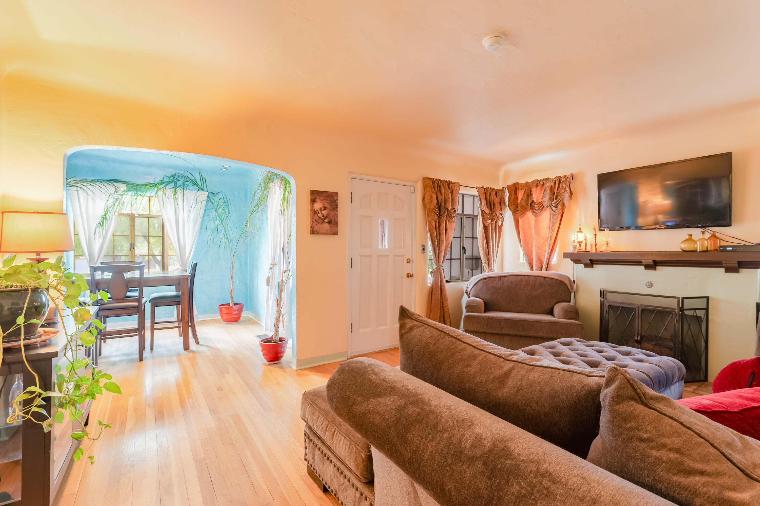 410 AMHERST Drive SE