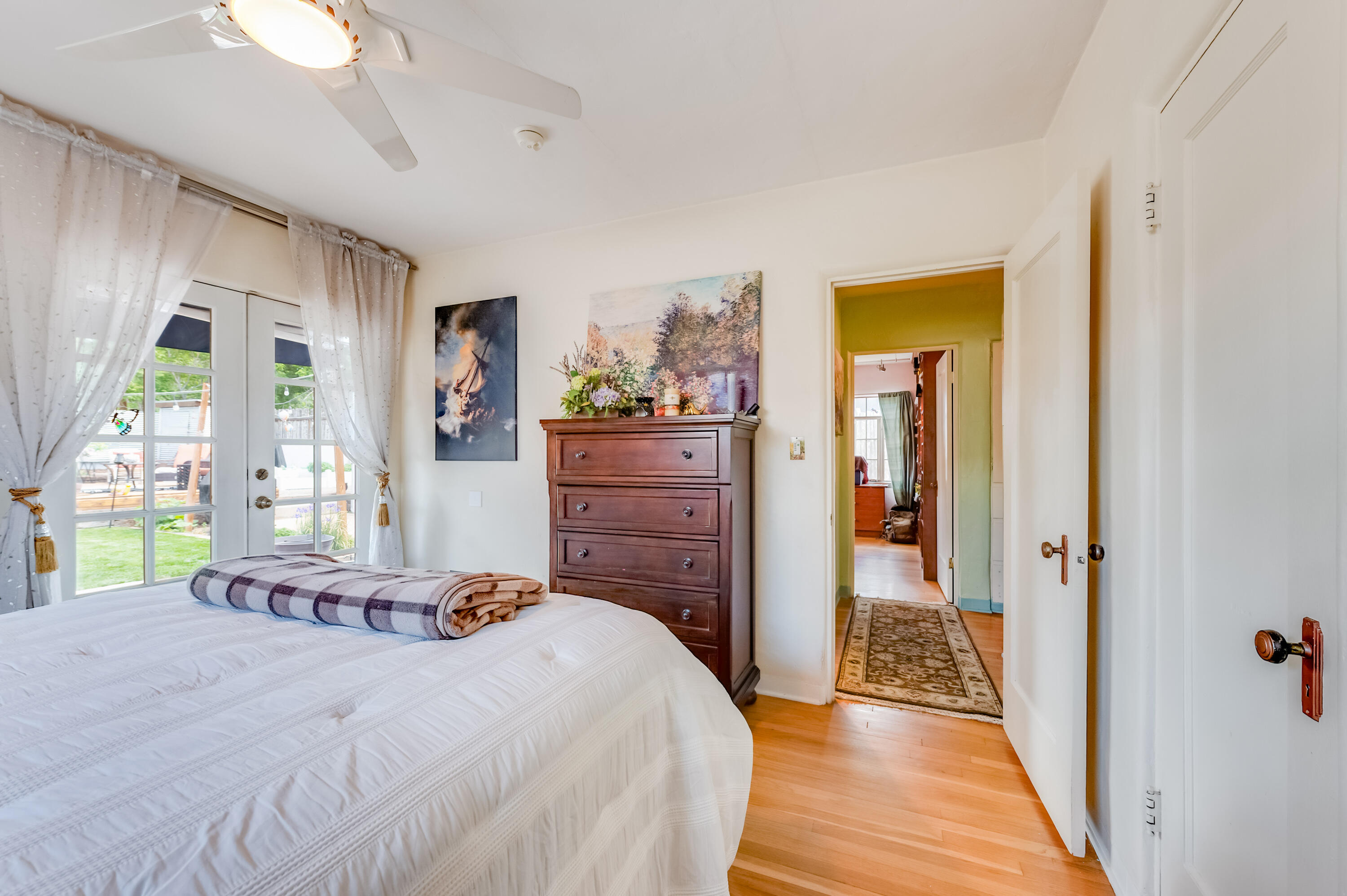 410 AMHERST Drive SE